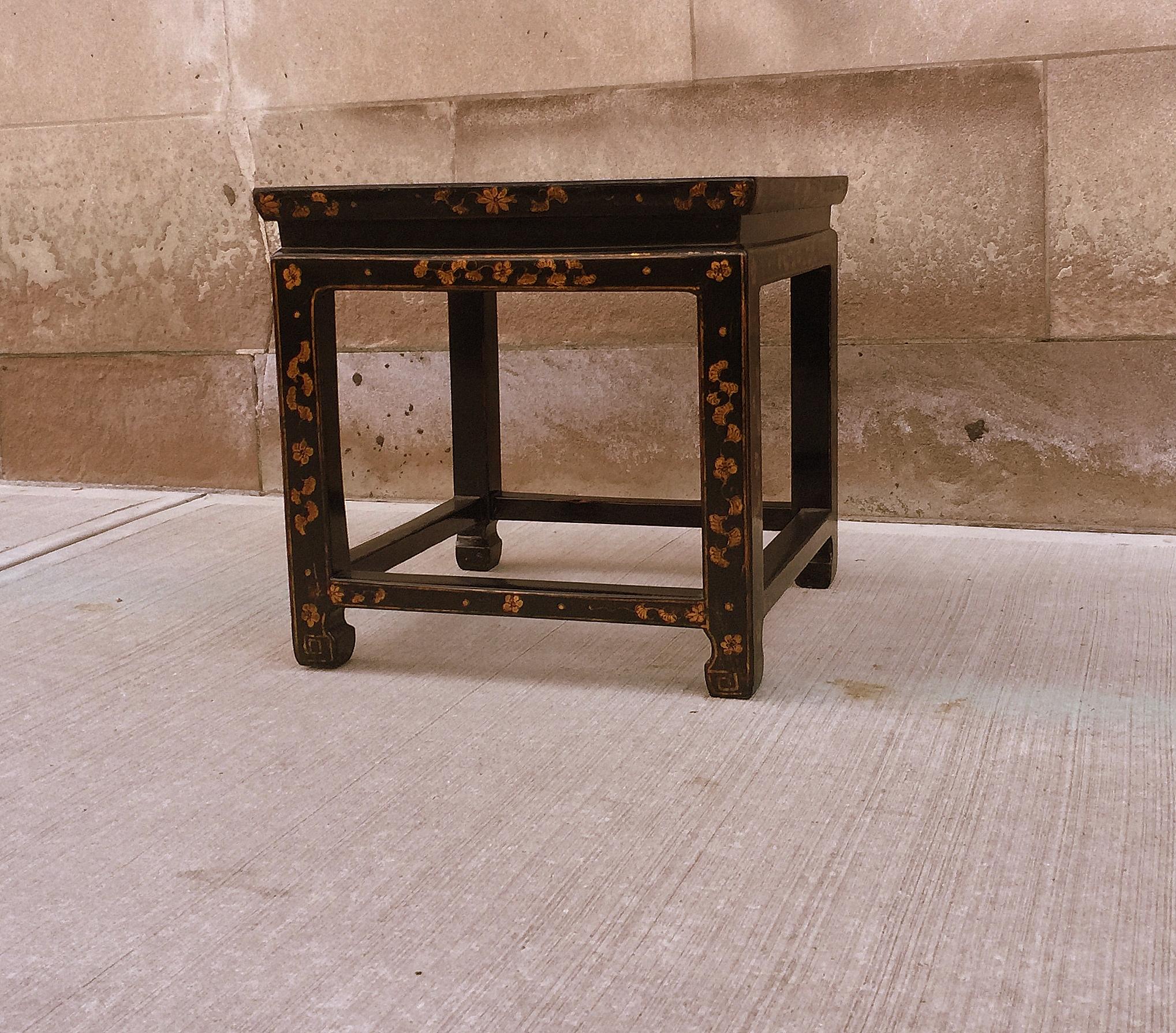 Chinese Fine Black Lacquer Stool / End Table
