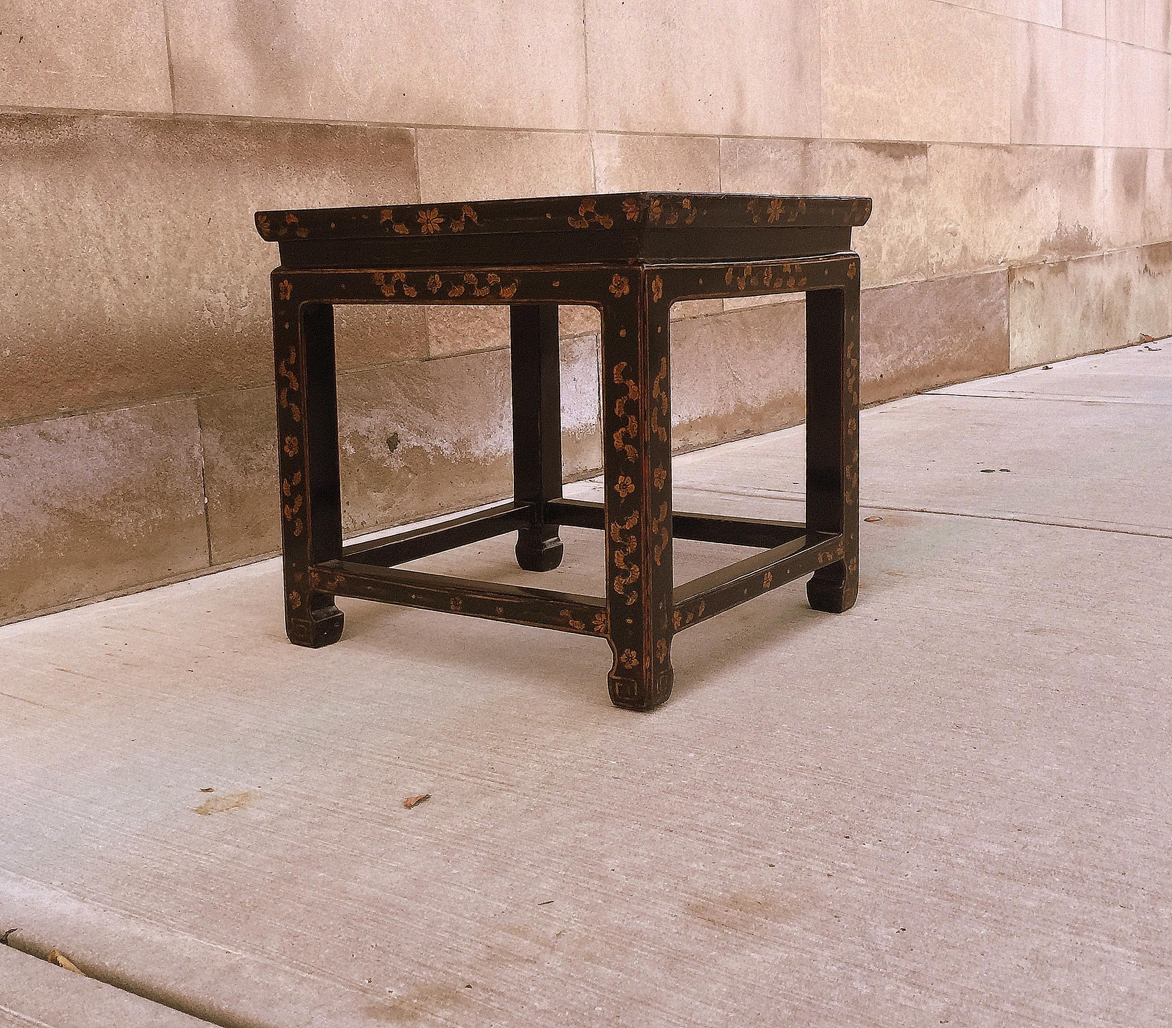 Fine Black Lacquer Stool / End Table 2