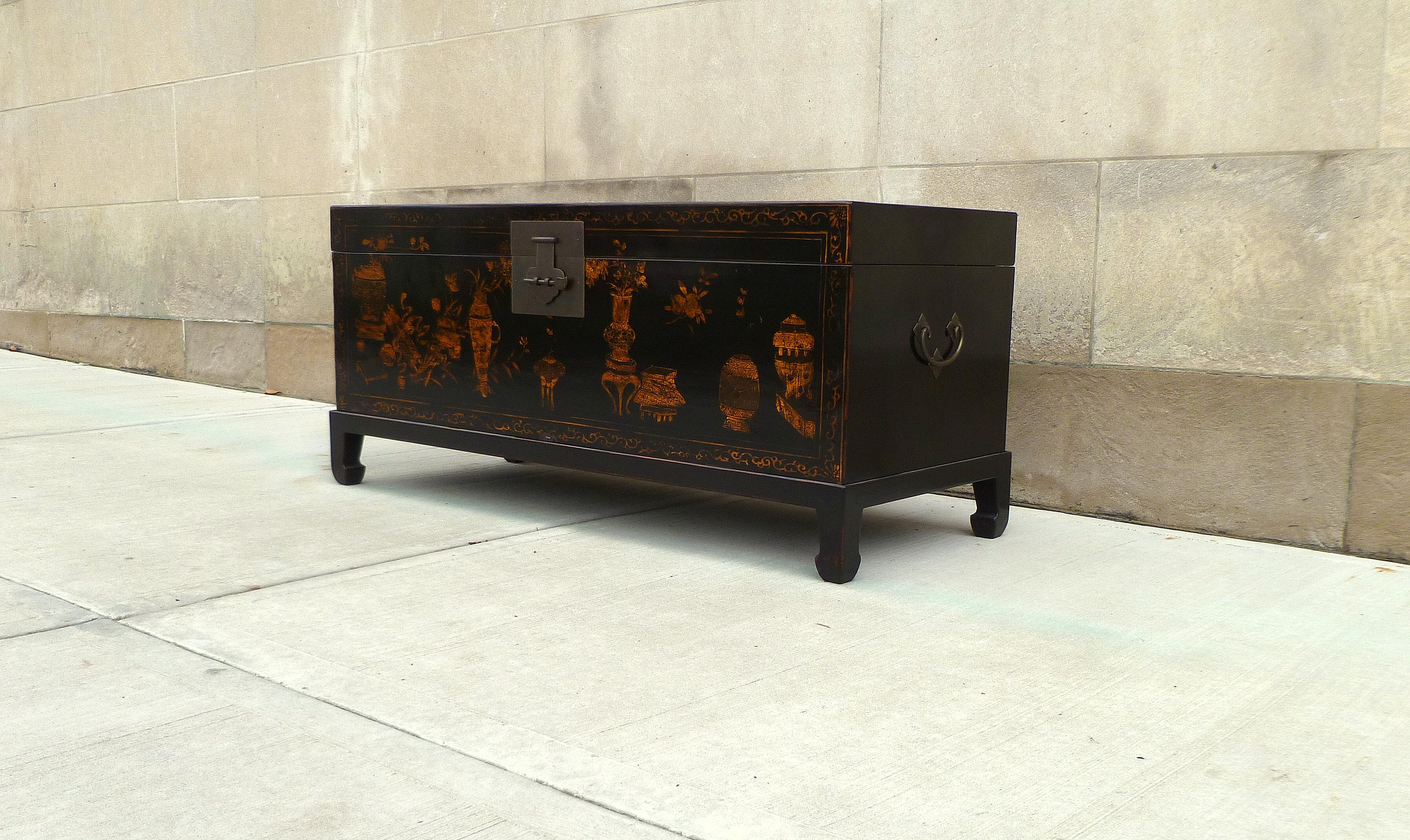 Polished Fine Black Lacquer Trunk with Gilt Motif