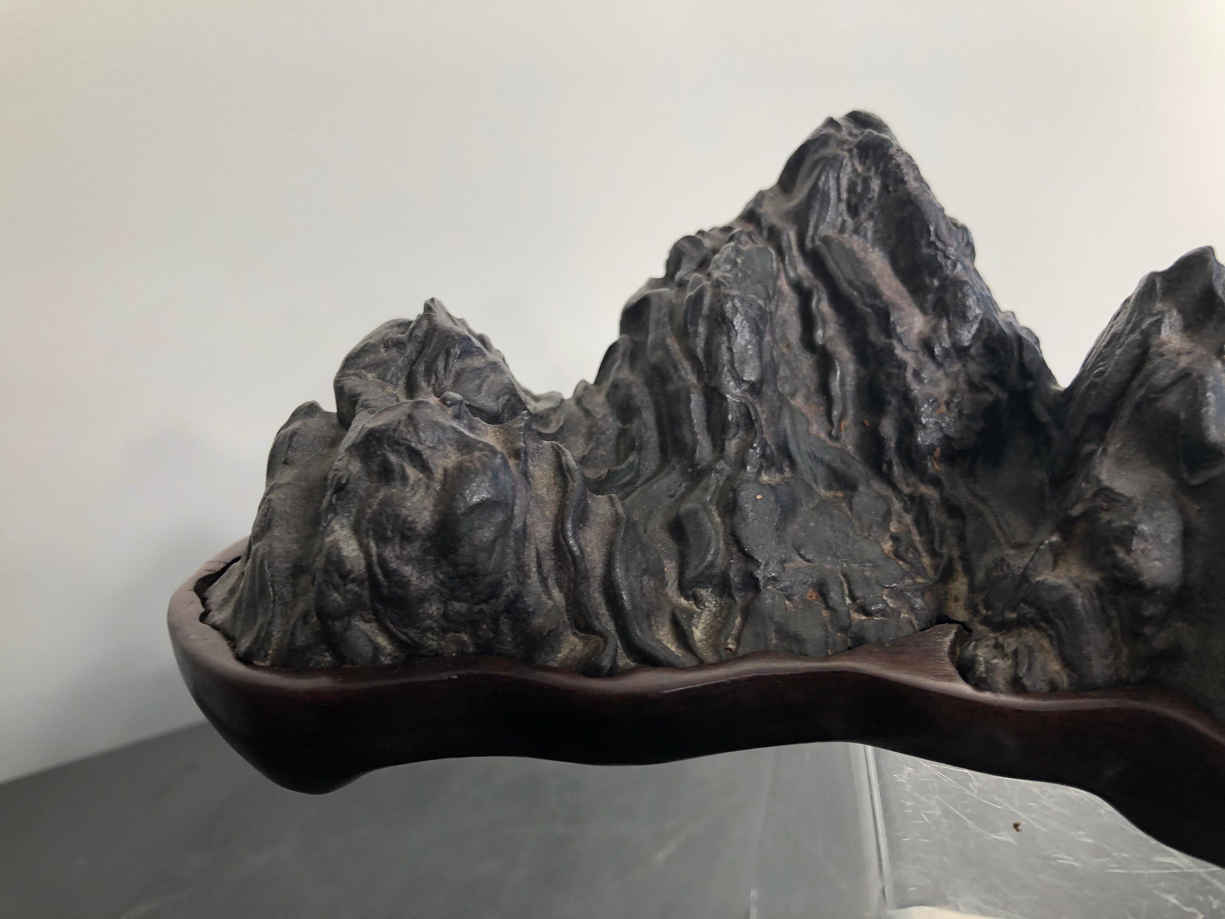 Chinese Fine Black Mountain 