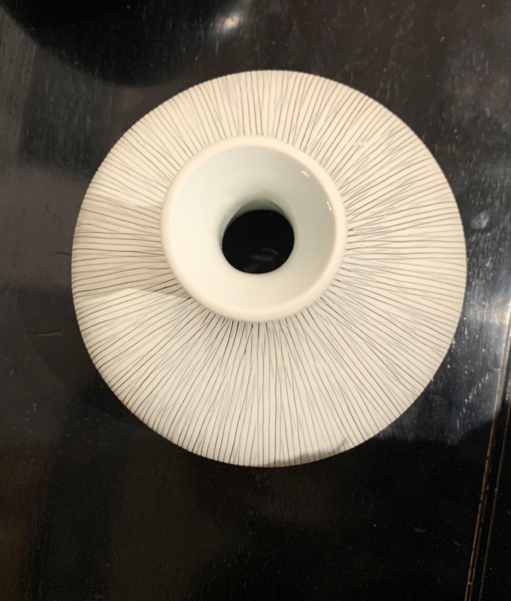 Fine Black Stripes on White Porcelain Vase, Thailand, Contemporary In New Condition In New York, NY