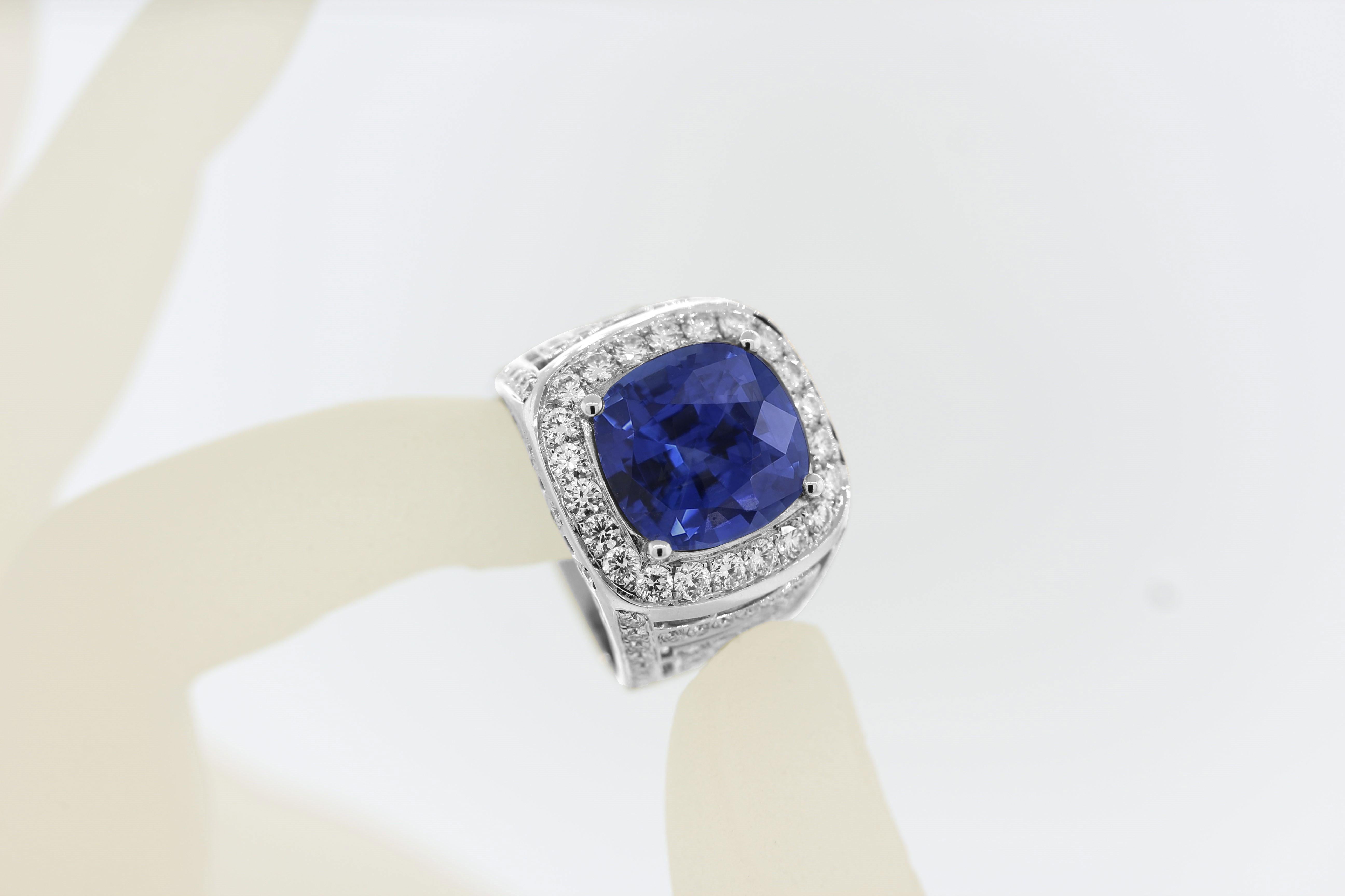 An exceptional sapphire weighing 9.06 carats with a vibrant and intense blue color. It is so fine the stone was submitted to 3 different international laboratories to get tested, SSEF based in Switzerland, GIA in the USA and Lotus in Thailand. It