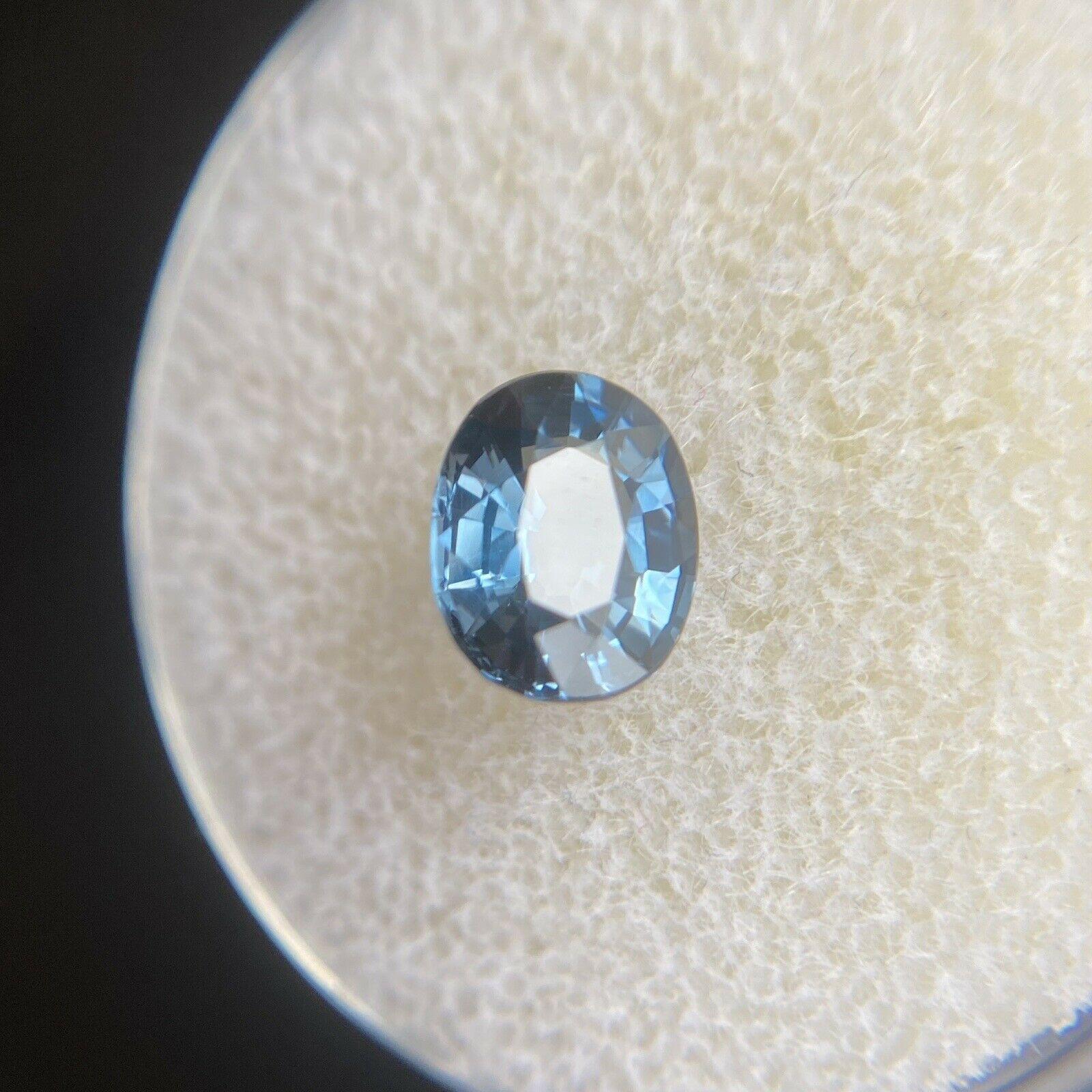 Fine pierre précieuse rare non sertie, spinelle bleue taille ovale de 1,20 carat Neuf - En vente à Birmingham, GB