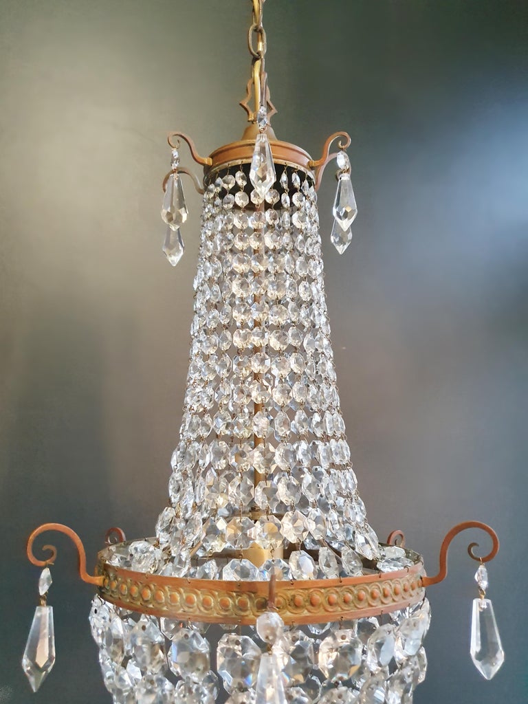 Fine Brass Empire Sac a Pearl Chandelier Crystal Lustre Ceiling Lamp Antique In Good Condition For Sale In Berlin, DE
