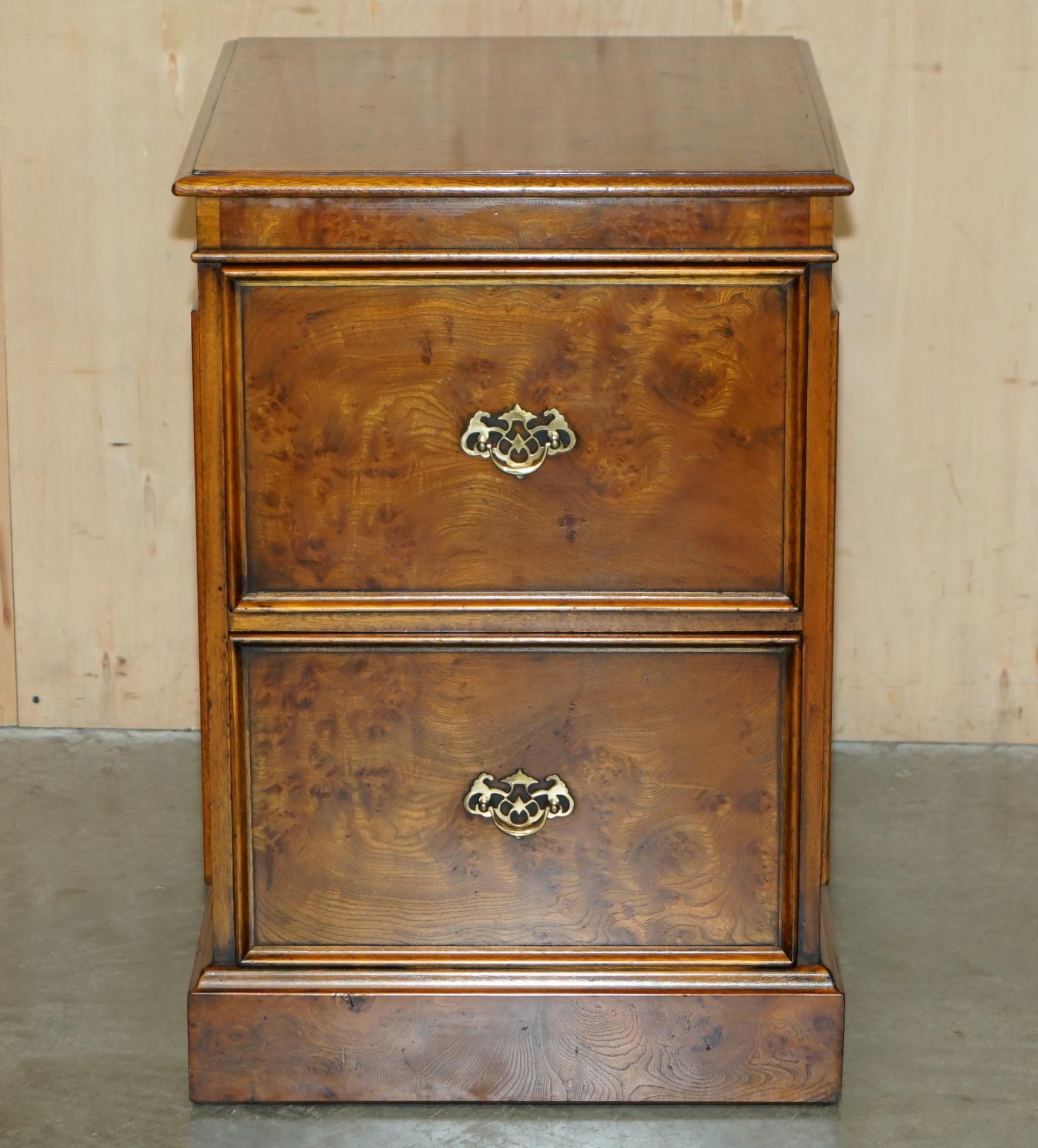 FINE BRIGHTS OF NETTLEBED BURR WALNUT FILING CABiNET MIT STUNNING TIMBER PATINA (Art déco) im Angebot