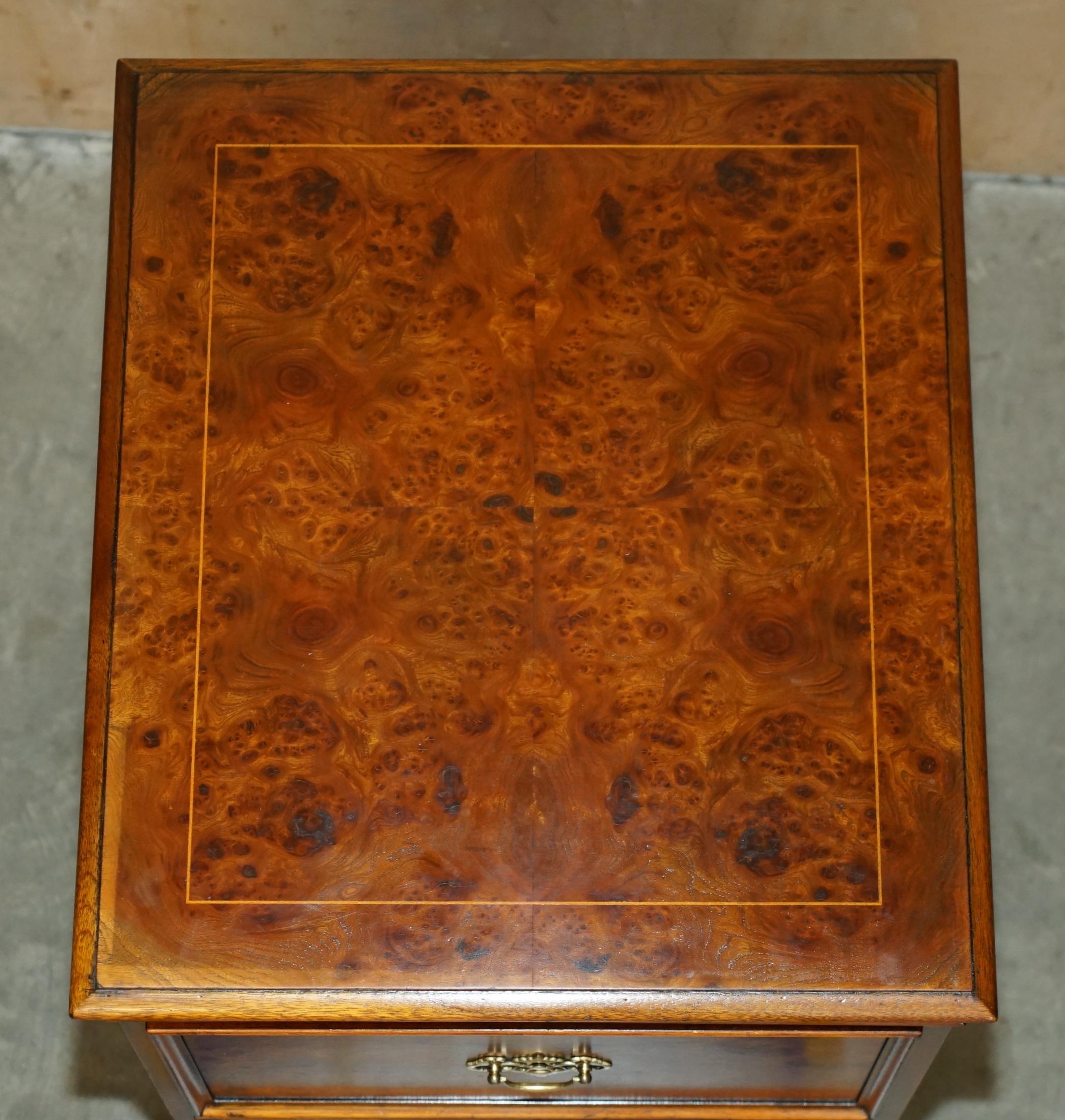 FINE BRIGHTS OF NETTLEBED BURR WALNUT FILING CABiNET MIT STUNNING TIMBER PATINA im Zustand „Gut“ im Angebot in West Sussex, Pulborough