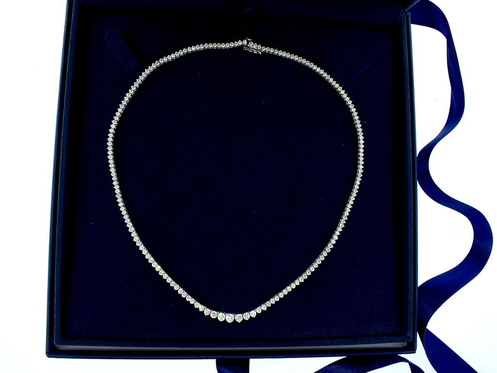Collana Riviera con diamanti taglio Brilliante con esattamente 8,53 carati in oro bianco In condizioni ottime in vendita a Aspen, CO