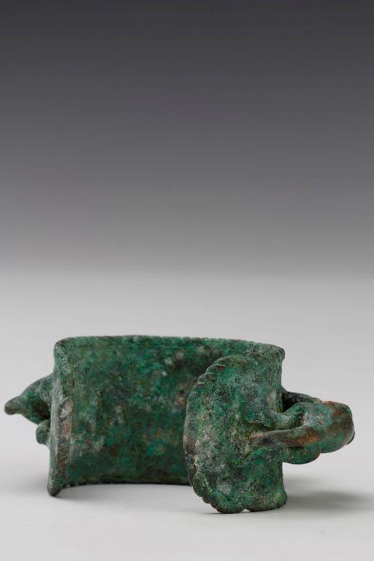 Brazalete de bronce fino con dos animales. Burkina Faso/Ghana en venta 1