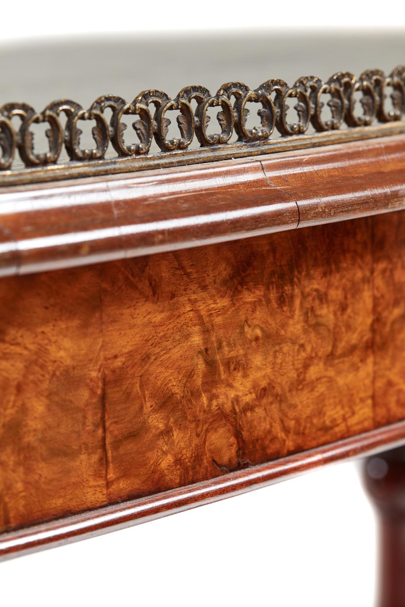 Antique Fine Burr Walnut Kidney Shaped Writing Desk Table For Sale 5