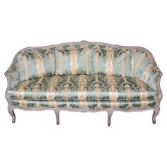 Feines geschnitztes entstelltes gemaltes Louis XV Settee Canape Möglicher grüner Seidendamast
