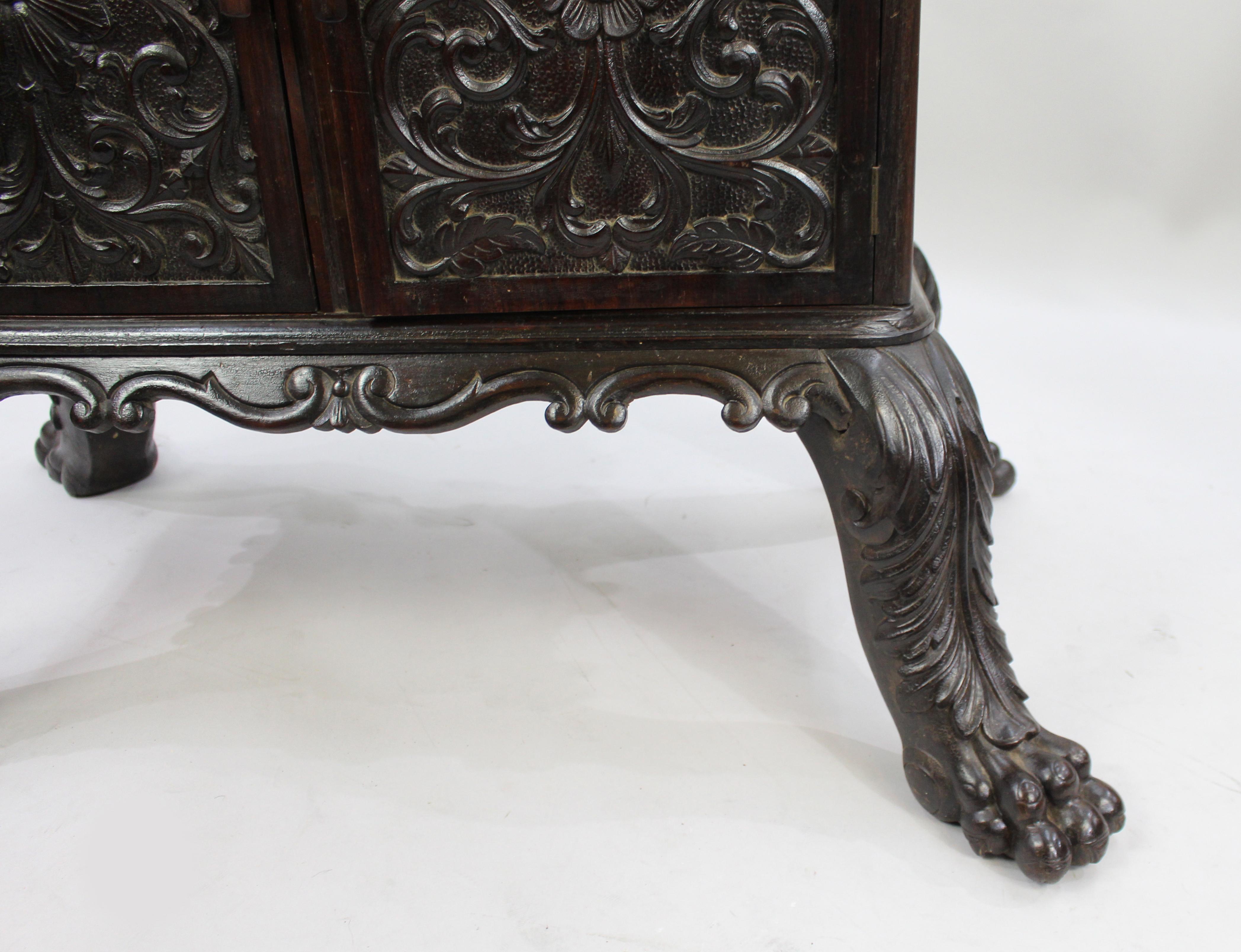 Fine Carved Early 19th C. Chinese Cabinet For Sale 7
