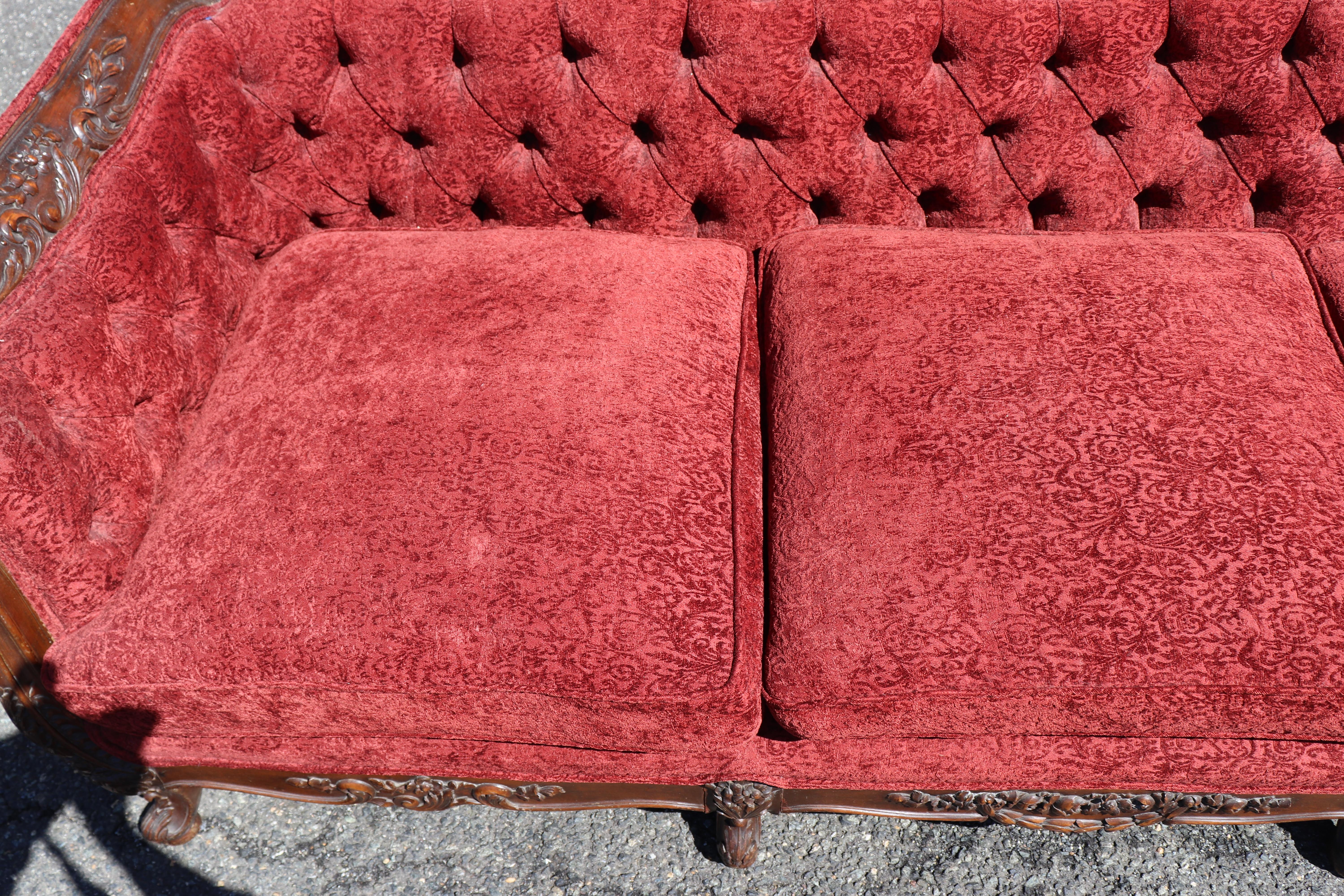 Fino Sofá Settee Francés Tallado Estilo Club Luis XV Circa 1920s en venta 3