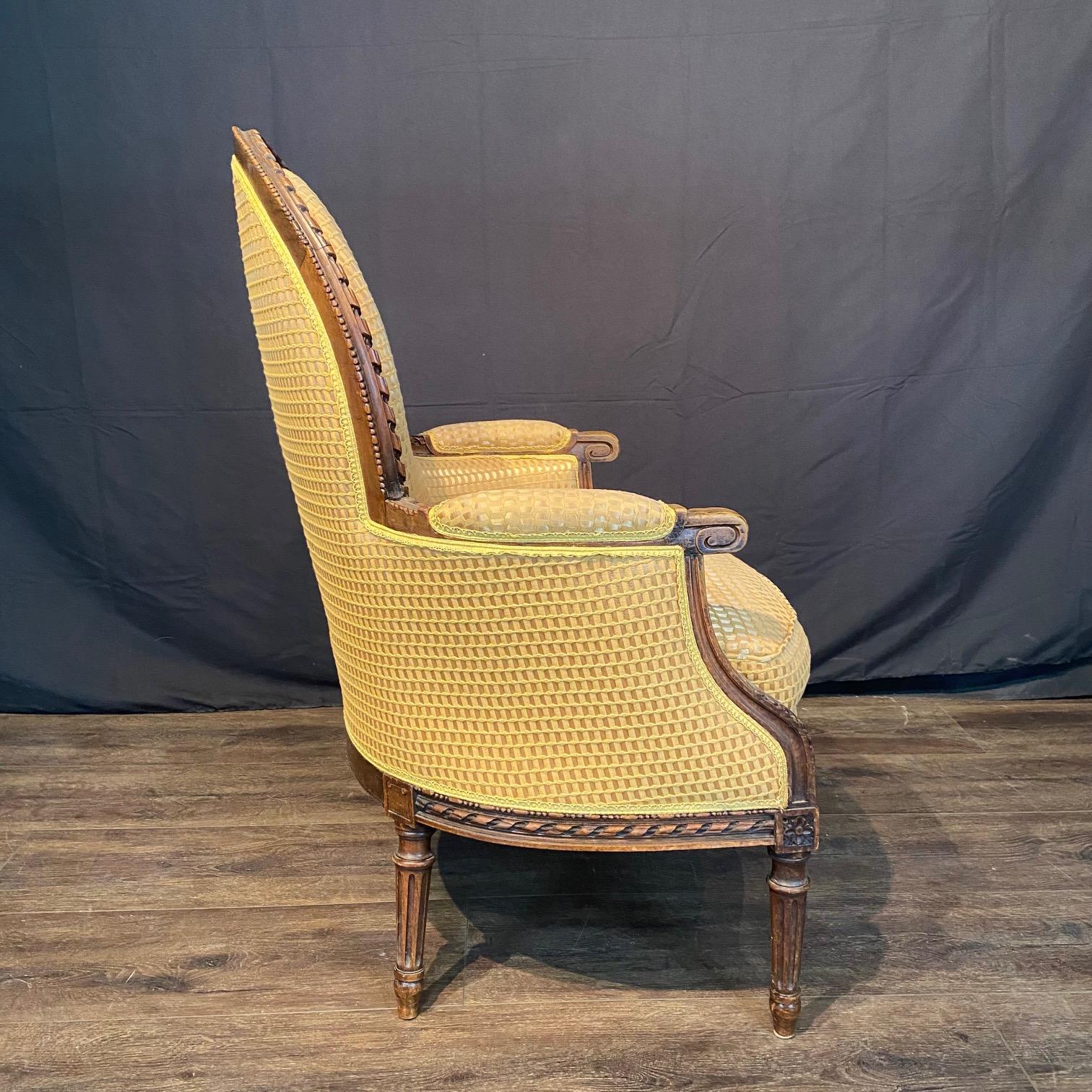 Sillón o Silla Bergere Francés Luis XVI Fino Tallado siglo XIX en venta