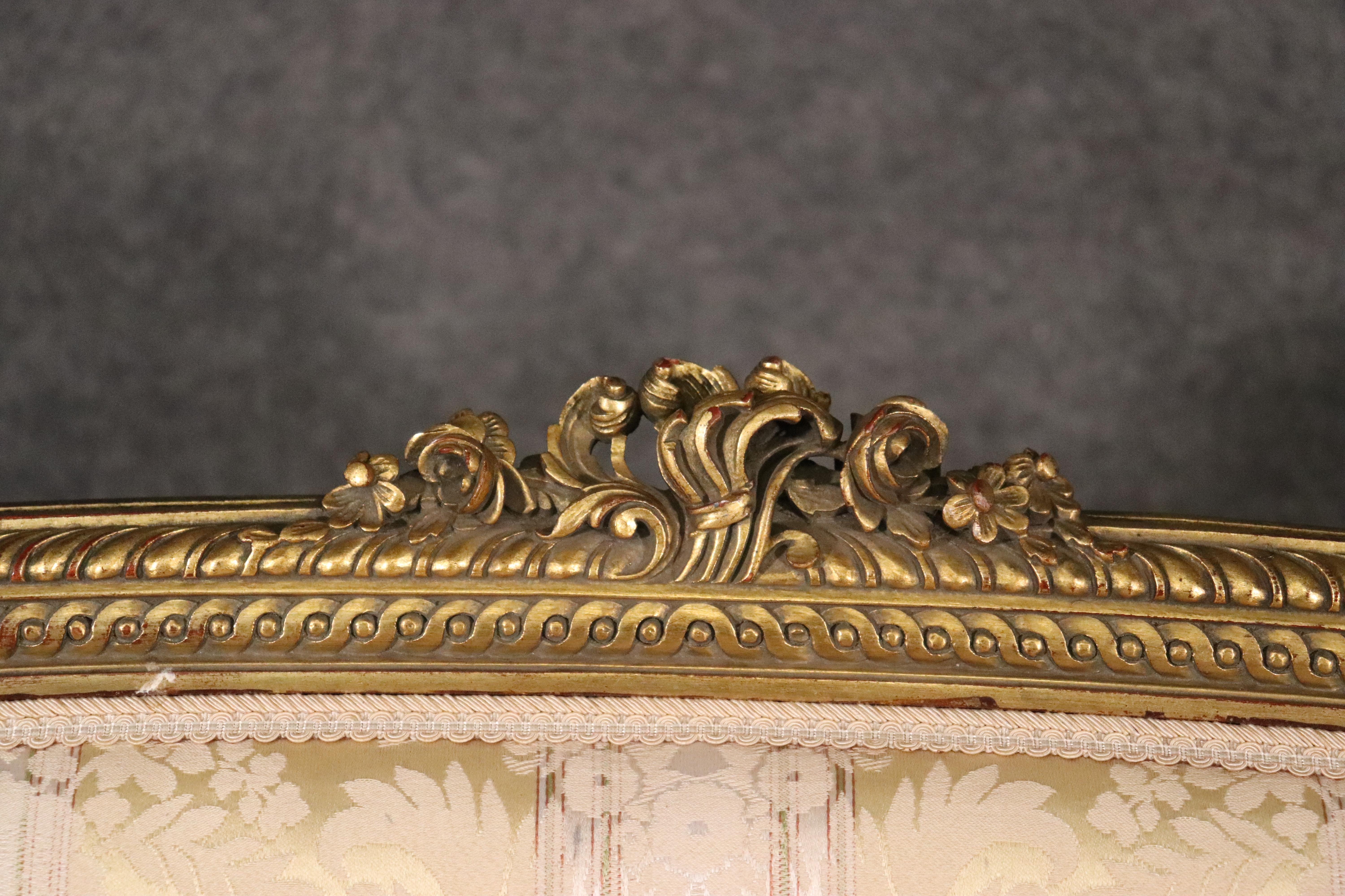 Fine Carved Gilded French Louis XVI Canape Settee Marquis, circa 1930s In Good Condition In Swedesboro, NJ