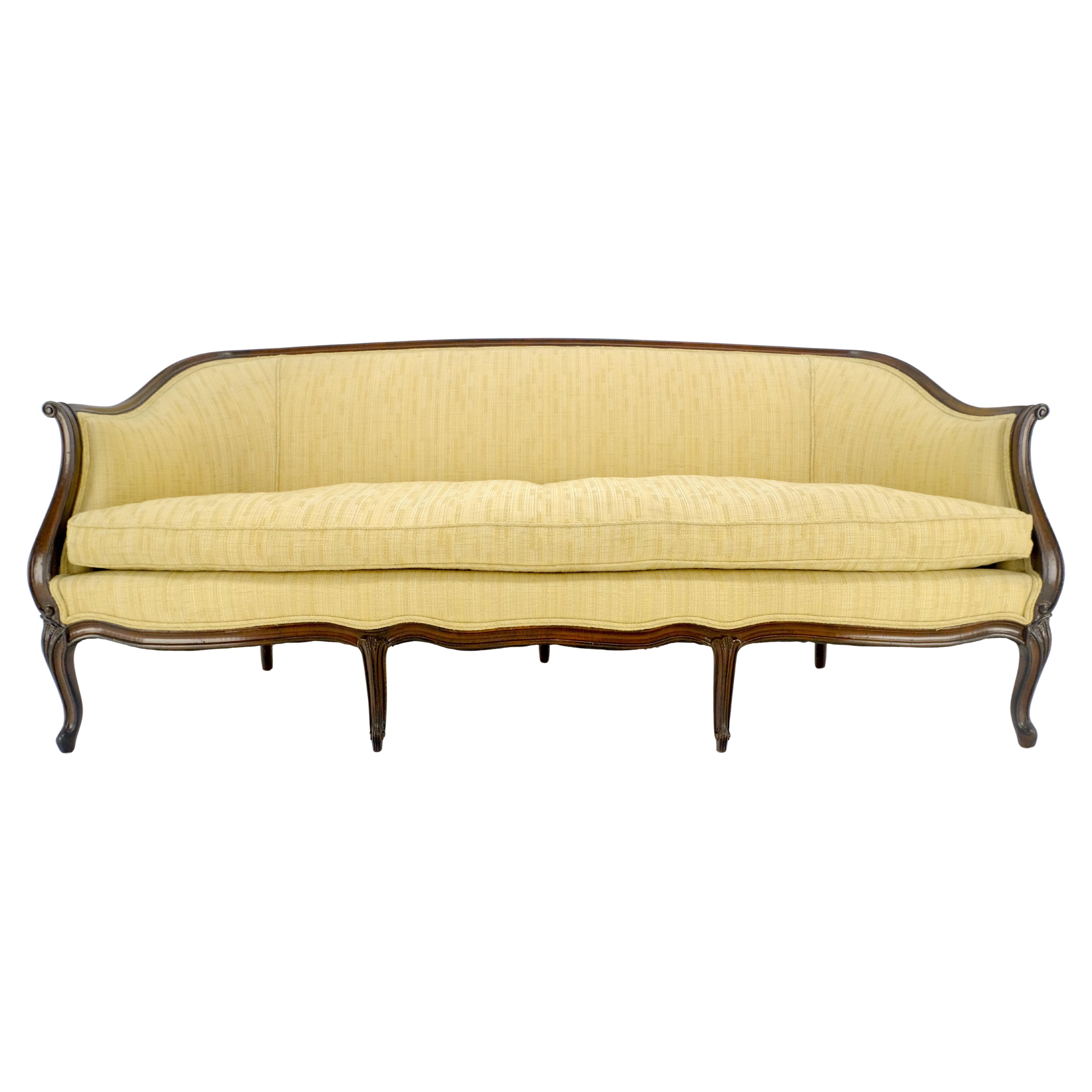 Fein geschnitzt Goldpolsterung Land Französisch c1920s Daunen gefüllte Kissen Sofa MINT im Angebot