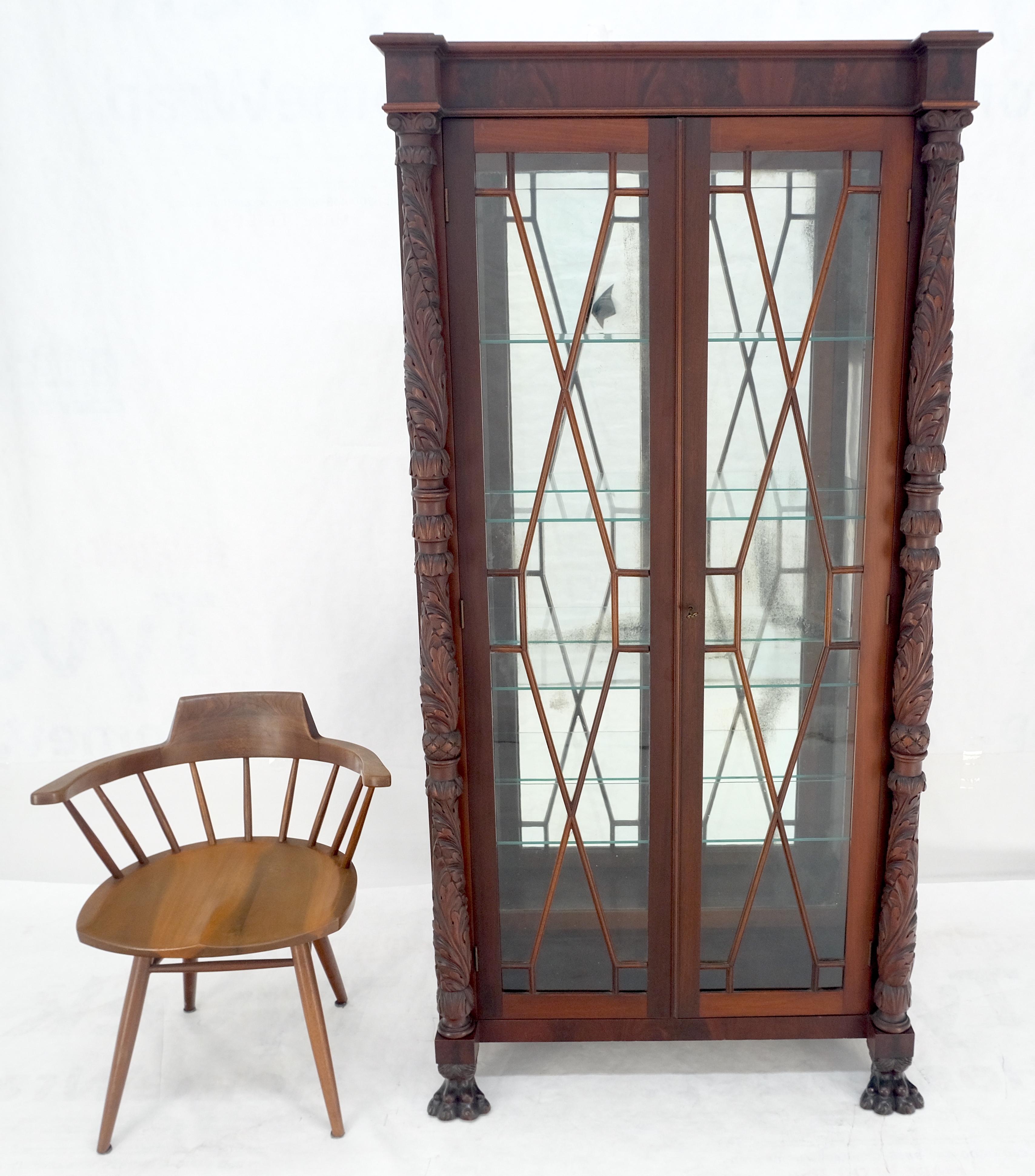 Fine Mahogany Sculptée Claw Feet Glass Shelved Bookcase Display Cabinet Stunning en vente 5
