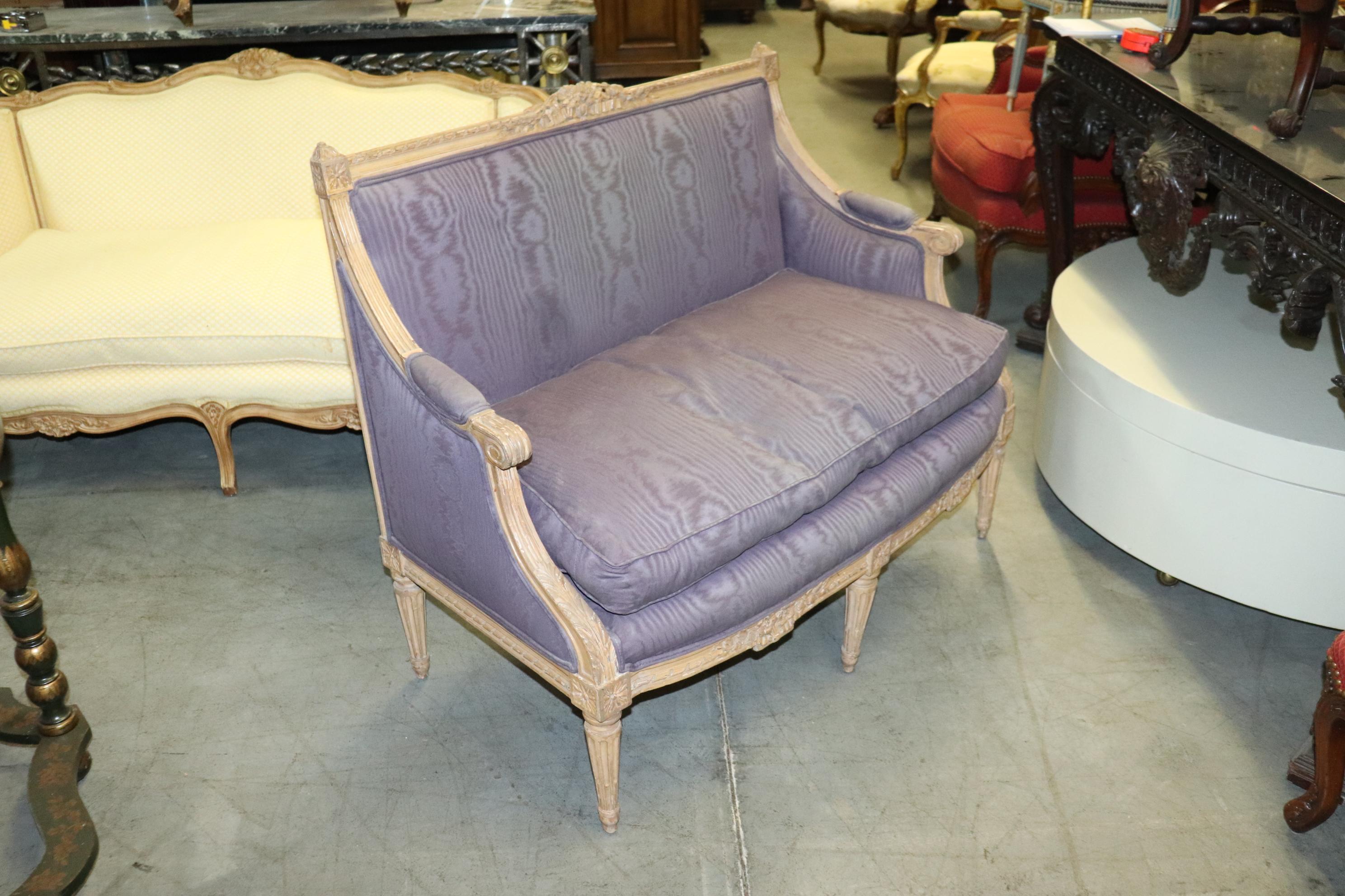Louis XVI Fine Carved Painted French Louis XV Marquis Canape Settee, circa 1920