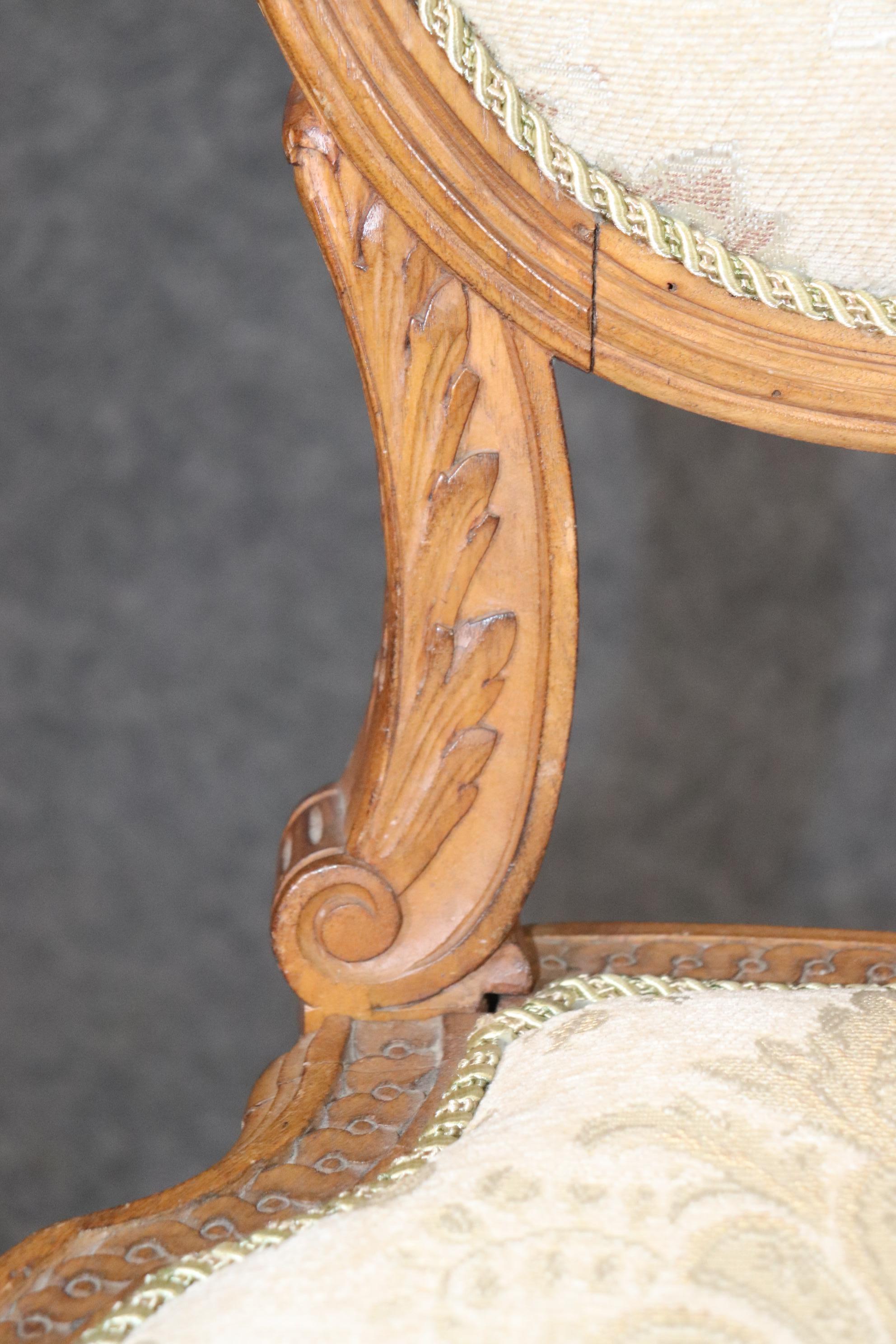 Fine Carved Pair French Louis XVI Style Cameo Back Side Chairs, Circa 1940 For Sale 5