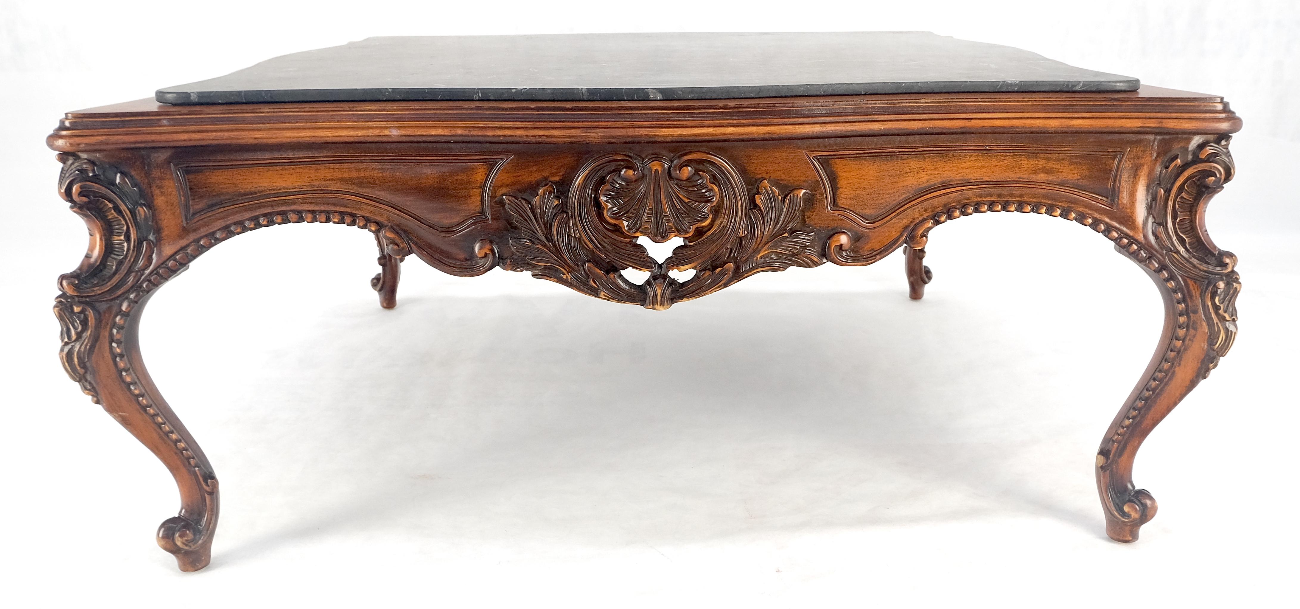 Fein geschnitzt Regency Revival Französisch Schwarz Marmor Top Square Couchtisch MINT! im Angebot 1