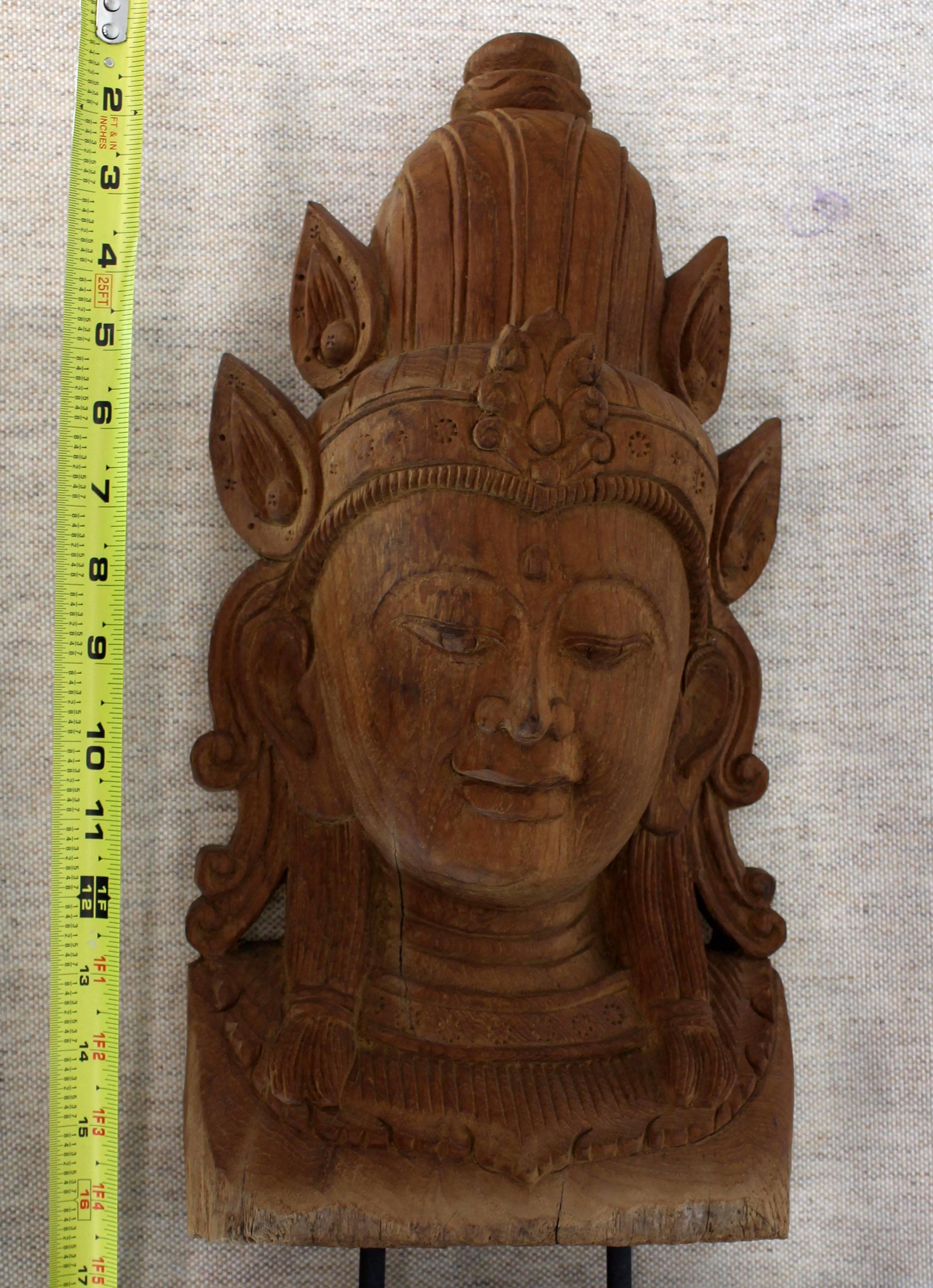 Fine Carved Teak Mask on Stand Sculpture of Buddha In Excellent Condition For Sale In Rockaway, NJ