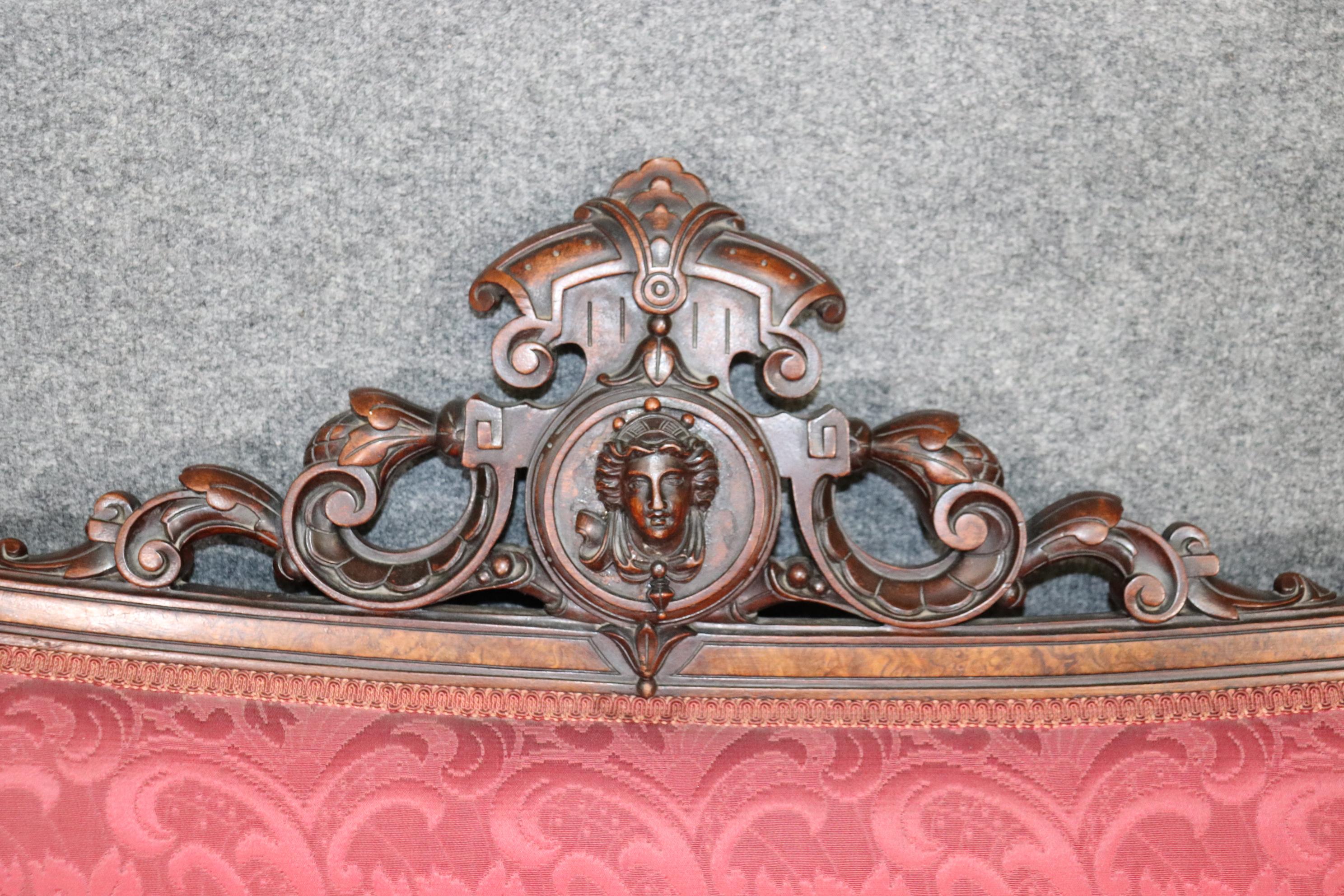 Fine Carved Walnut John Jellif American Victorian Parlor Sofa Settee circa 1860s 2