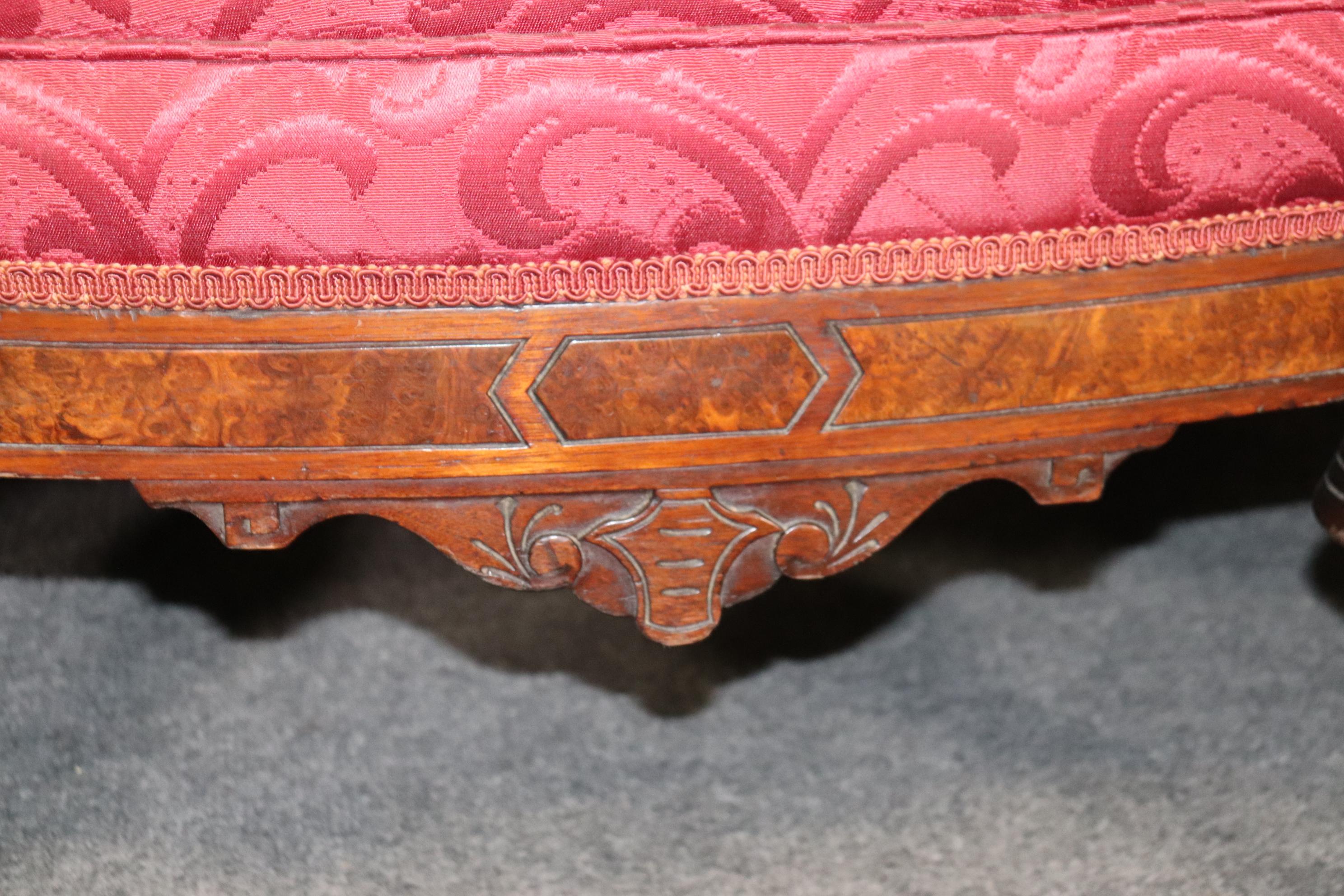 Fine Carved Walnut John Jellif American Victorian Parlor Sofa Settee circa 1860s 5