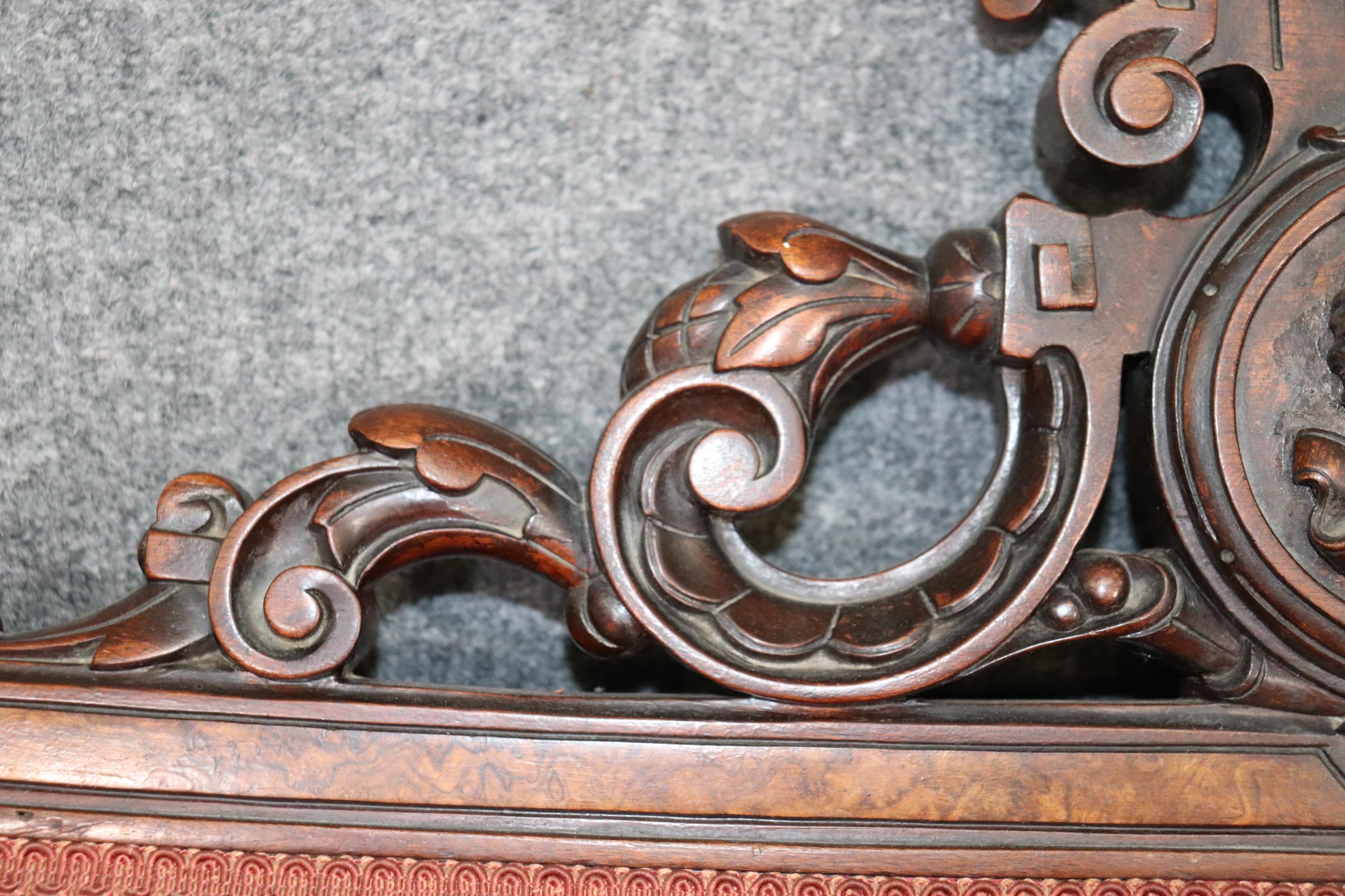 Fine Carved Walnut John Jellif American Victorian Parlor Sofa Settee circa 1860s 9