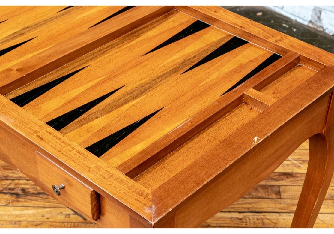 Spieltisch aus Kirschbaumholz im französischen Stil im Angebot 3