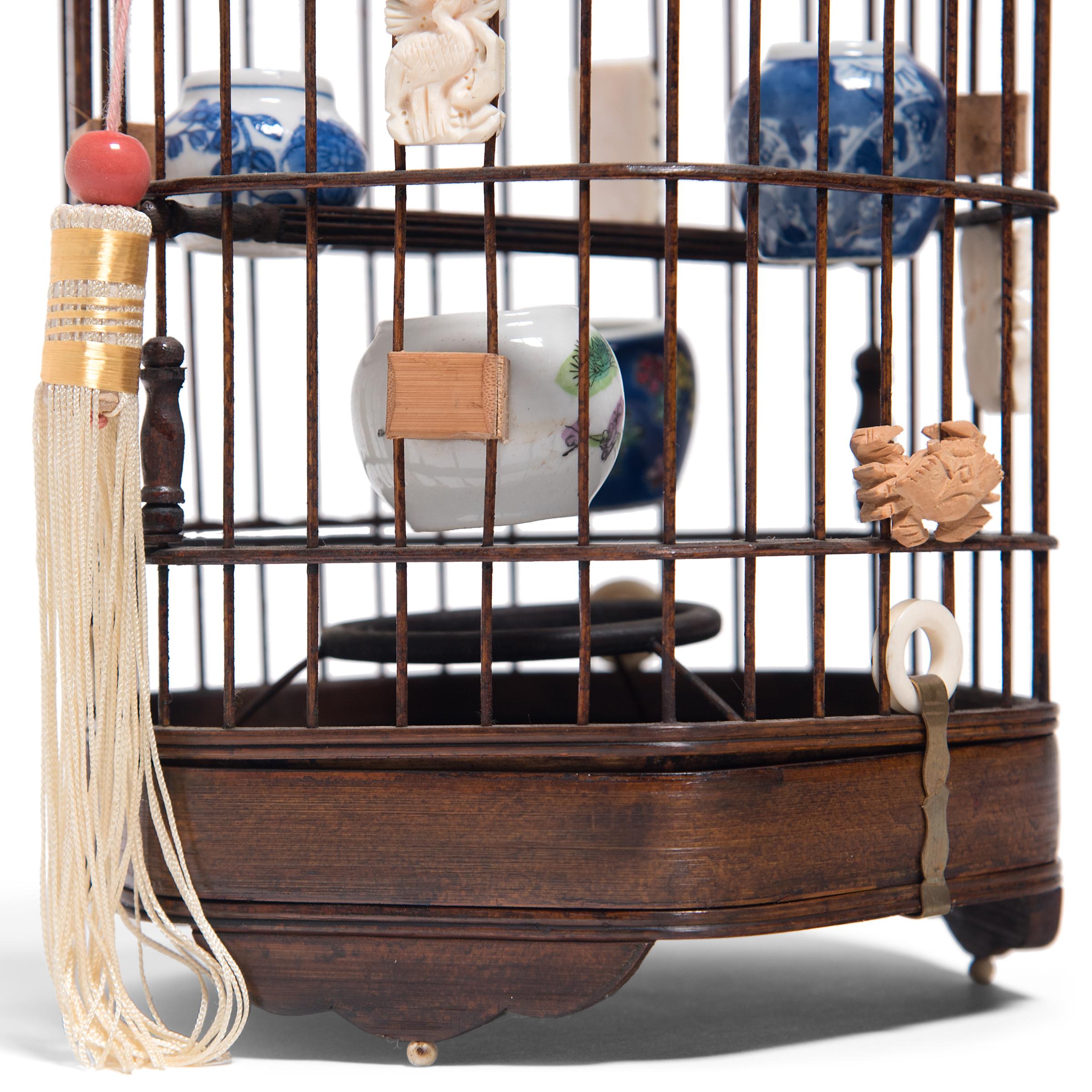 19th Century Fine Chinese Bird Cage with Porcelain Waterpots, circa 1850