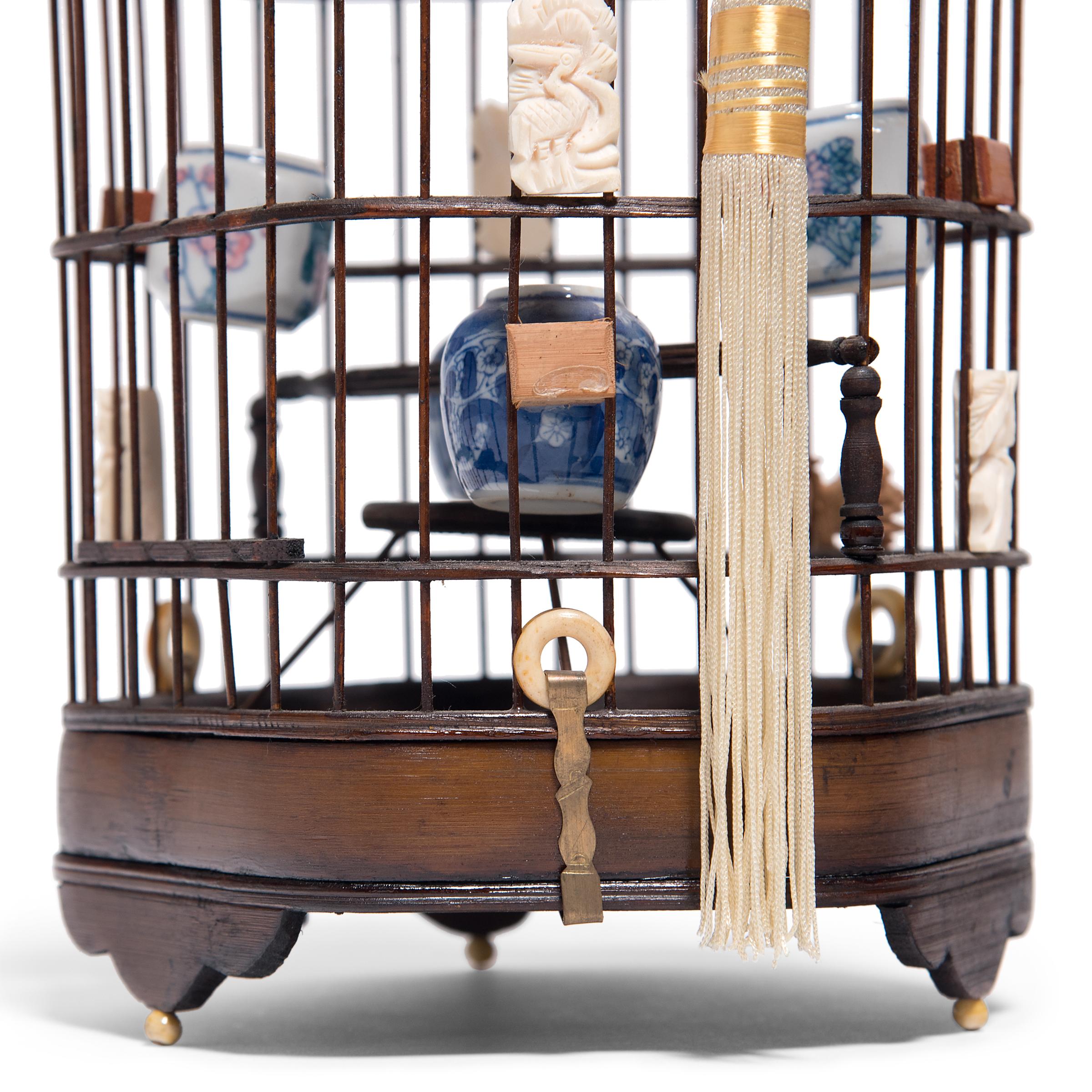Qing Fine Chinese Birdcage with Porcelain Waterpots, circa 1850
