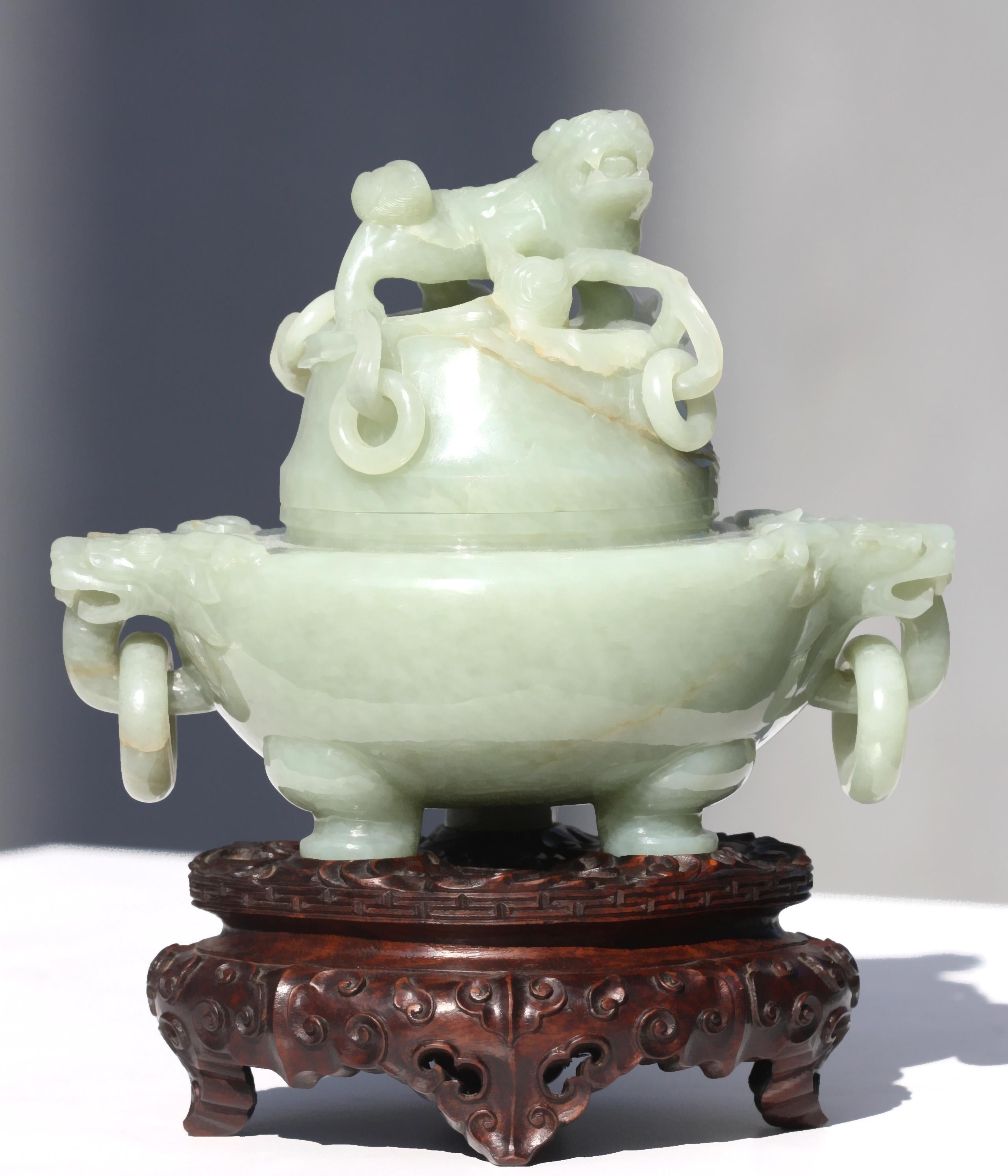 Fine Chinese Celadon Jade Tripod Censer Qing Dynasty For Sale 4
