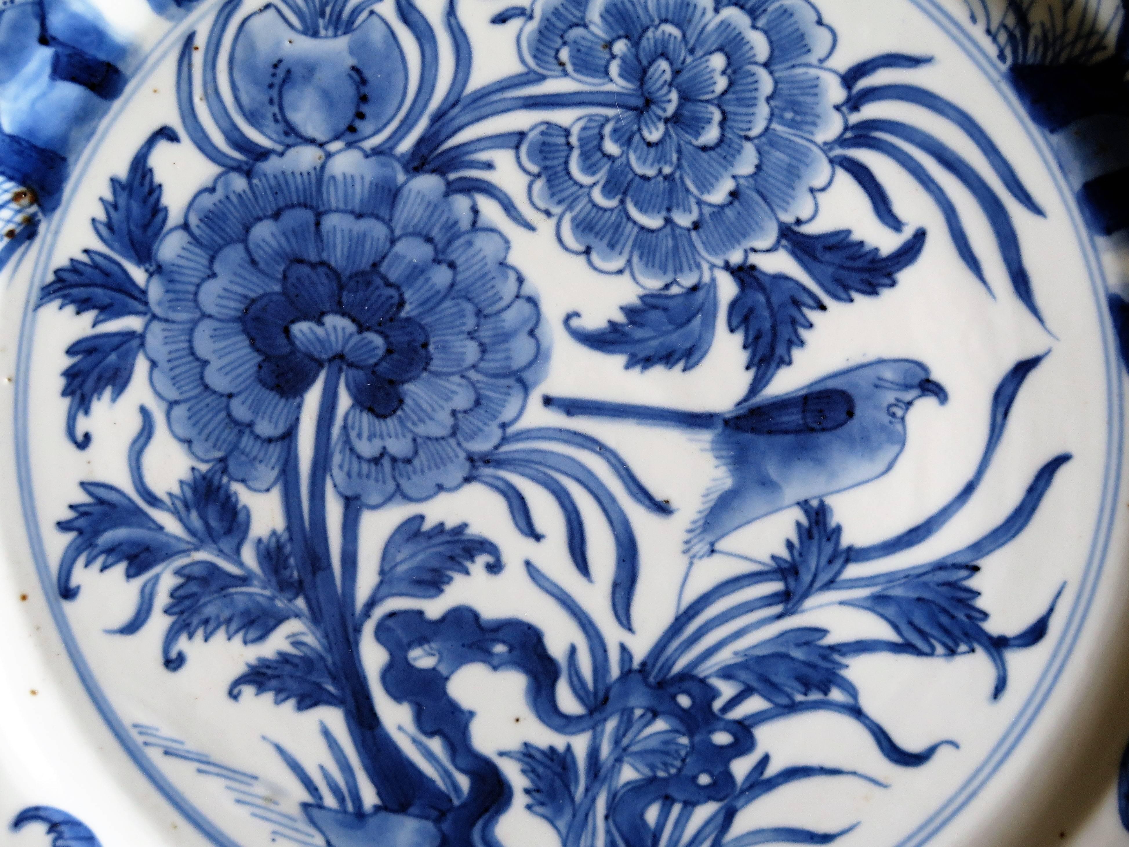 Fine Chinese Porcelain Blue and White Plate, Kangxi Period and Mark Circa 1700 2