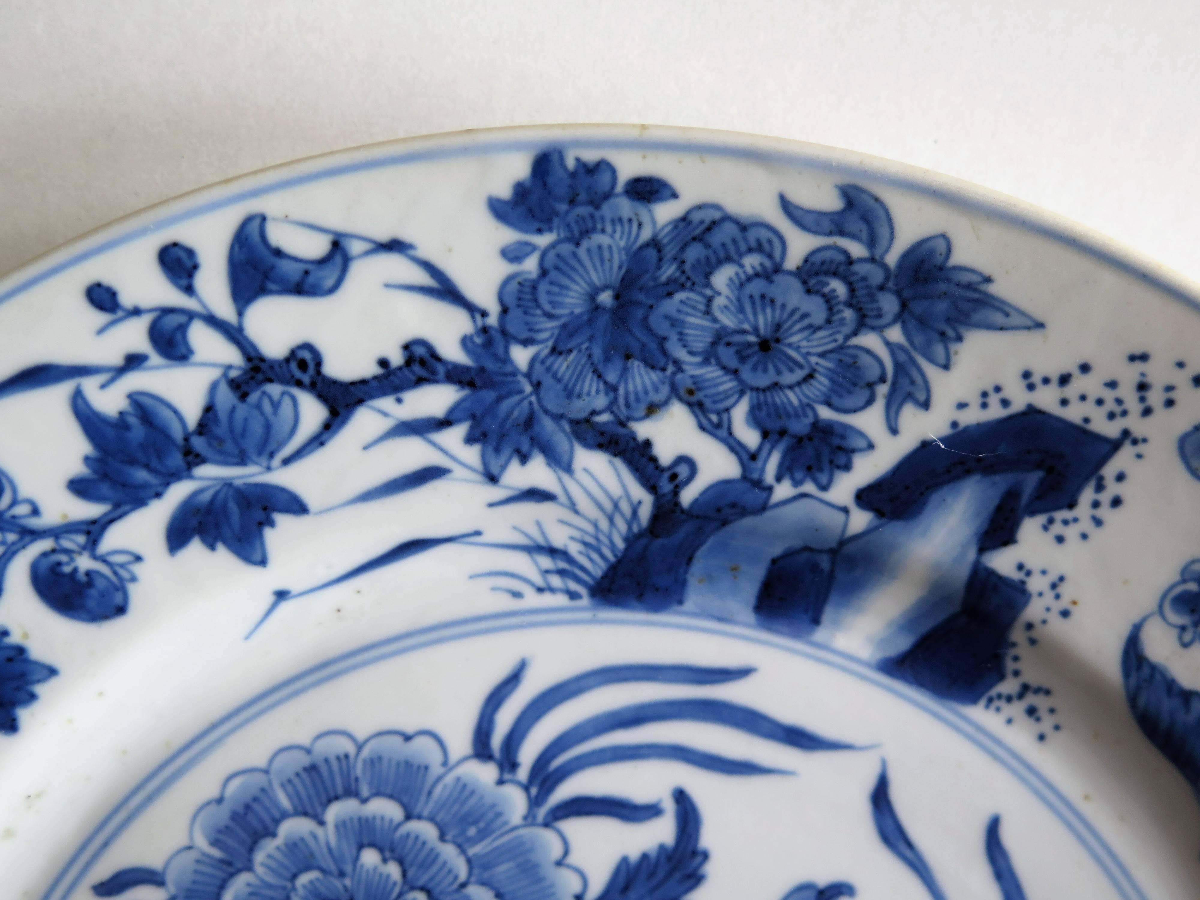Fine Chinese Porcelain Blue and White Plate, Kangxi Period and Mark Circa 1700 4