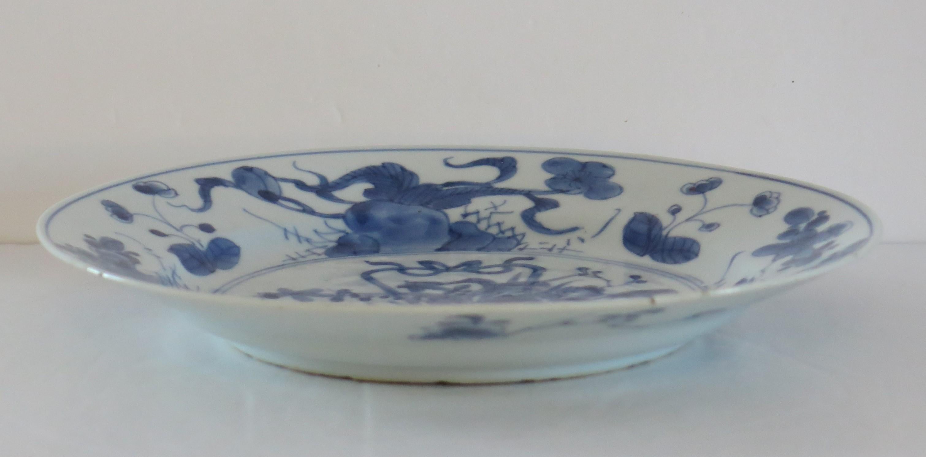 Qing Kangxi marked Chinese Plate Porcelain Blue & White, Circa 1700