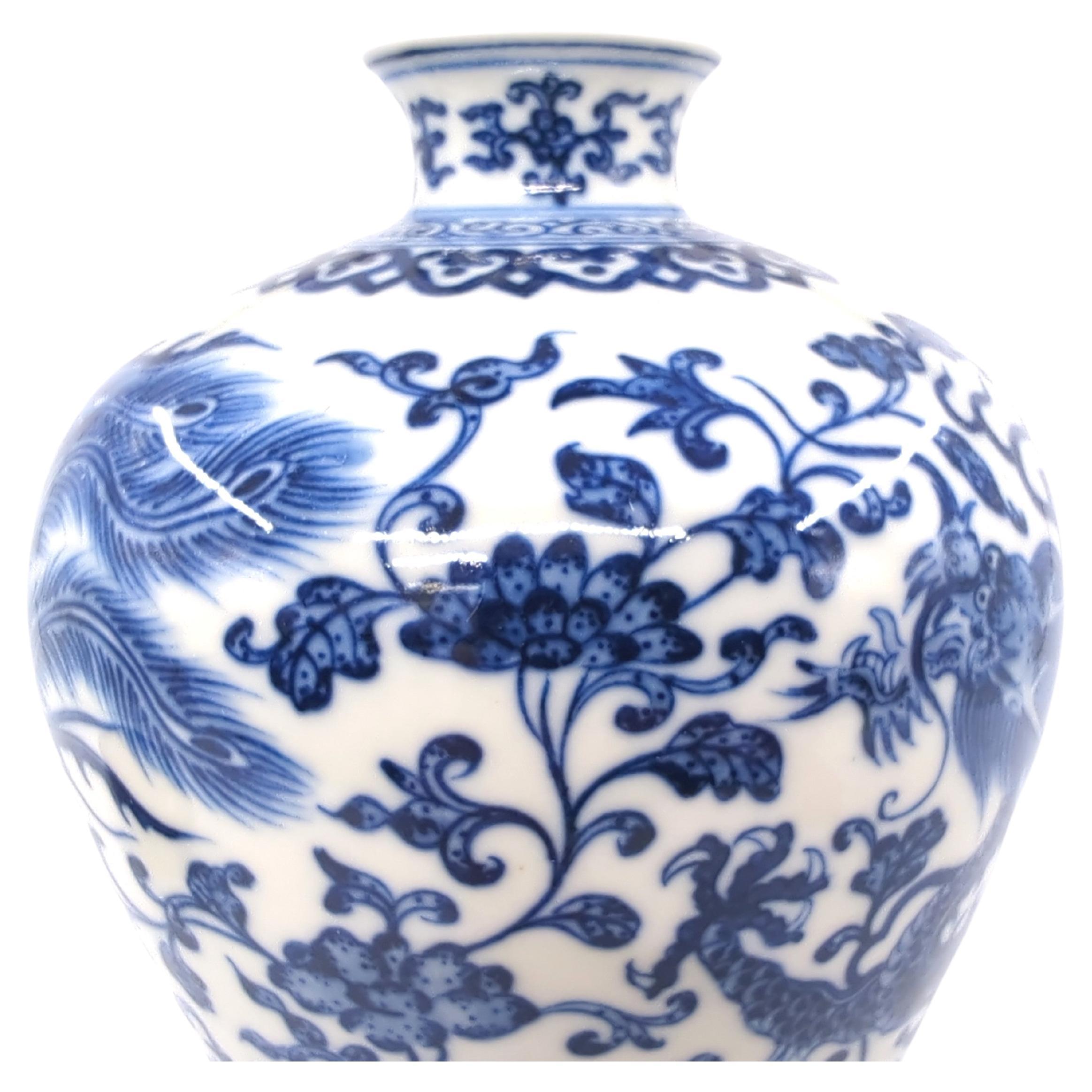 Qing Fine Chinese Porcelain Blue&White Dragon Phoenix Meiping Vase Stand Modern 20c For Sale