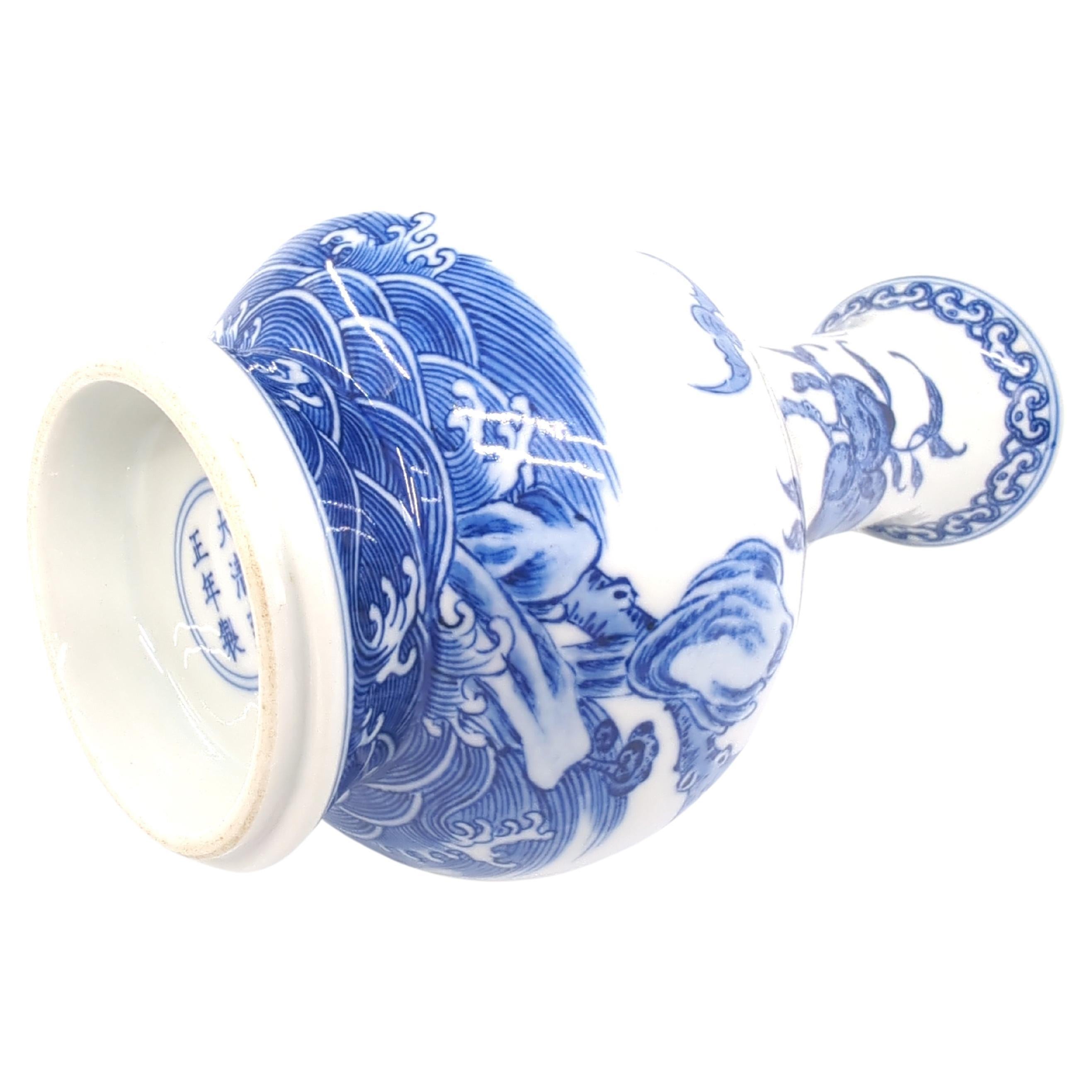 Qing Fine Chinese Porcelain Underglaze Blue White Bats Peaches Bottle Vase Stand 20c For Sale