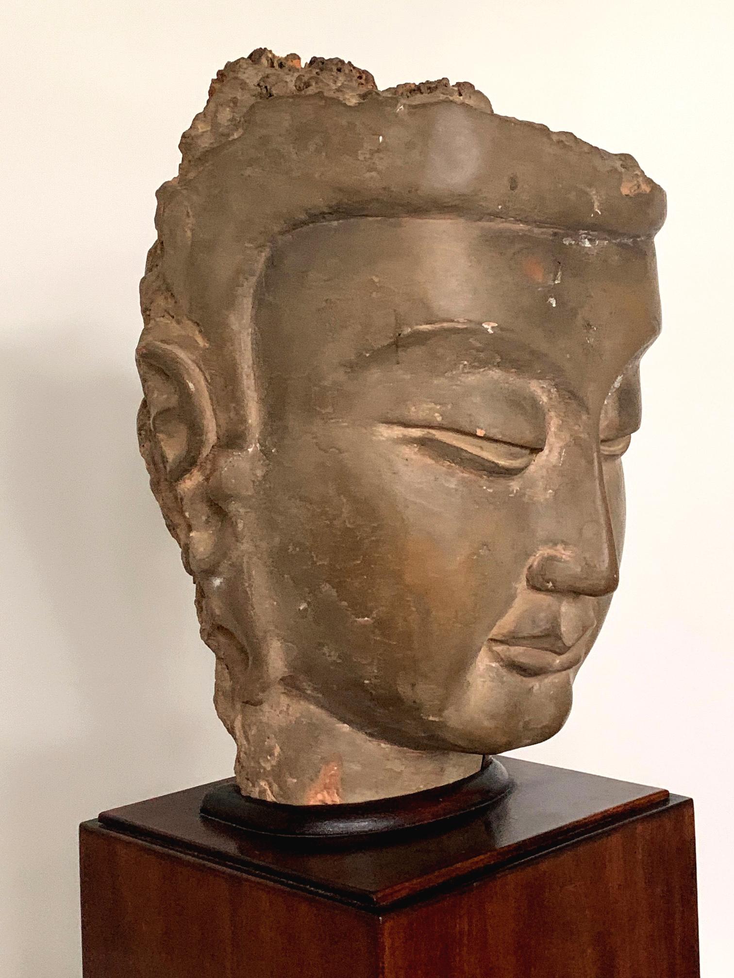 Fine Chinese Stucco Head of Bodhisattva Southern Dynasties For Sale 2