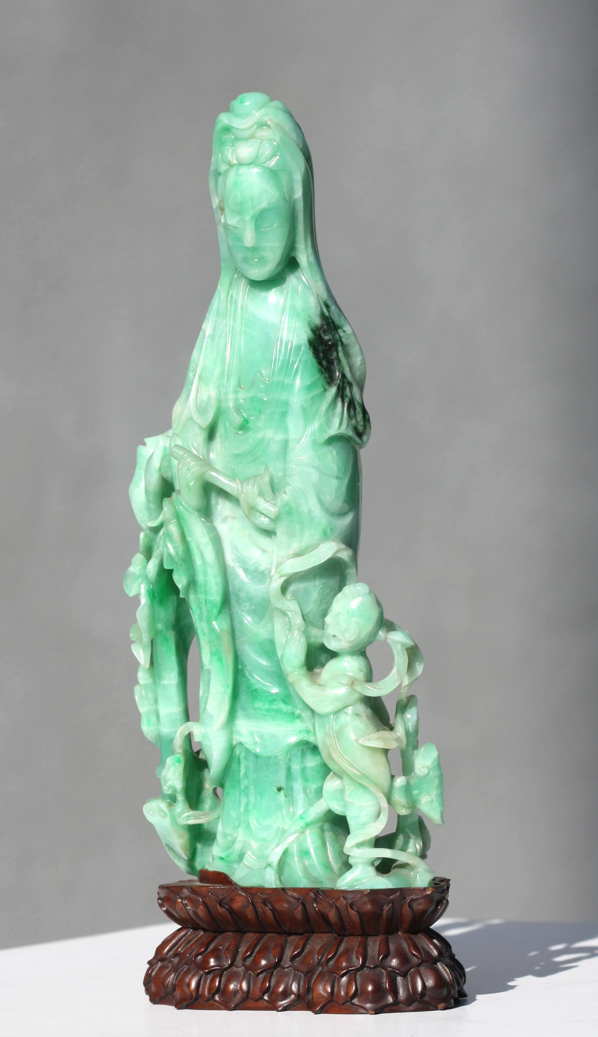 20th Century Fine Chinese Transparent Emerald and Pale Green Jadeite Quanyin For Sale
