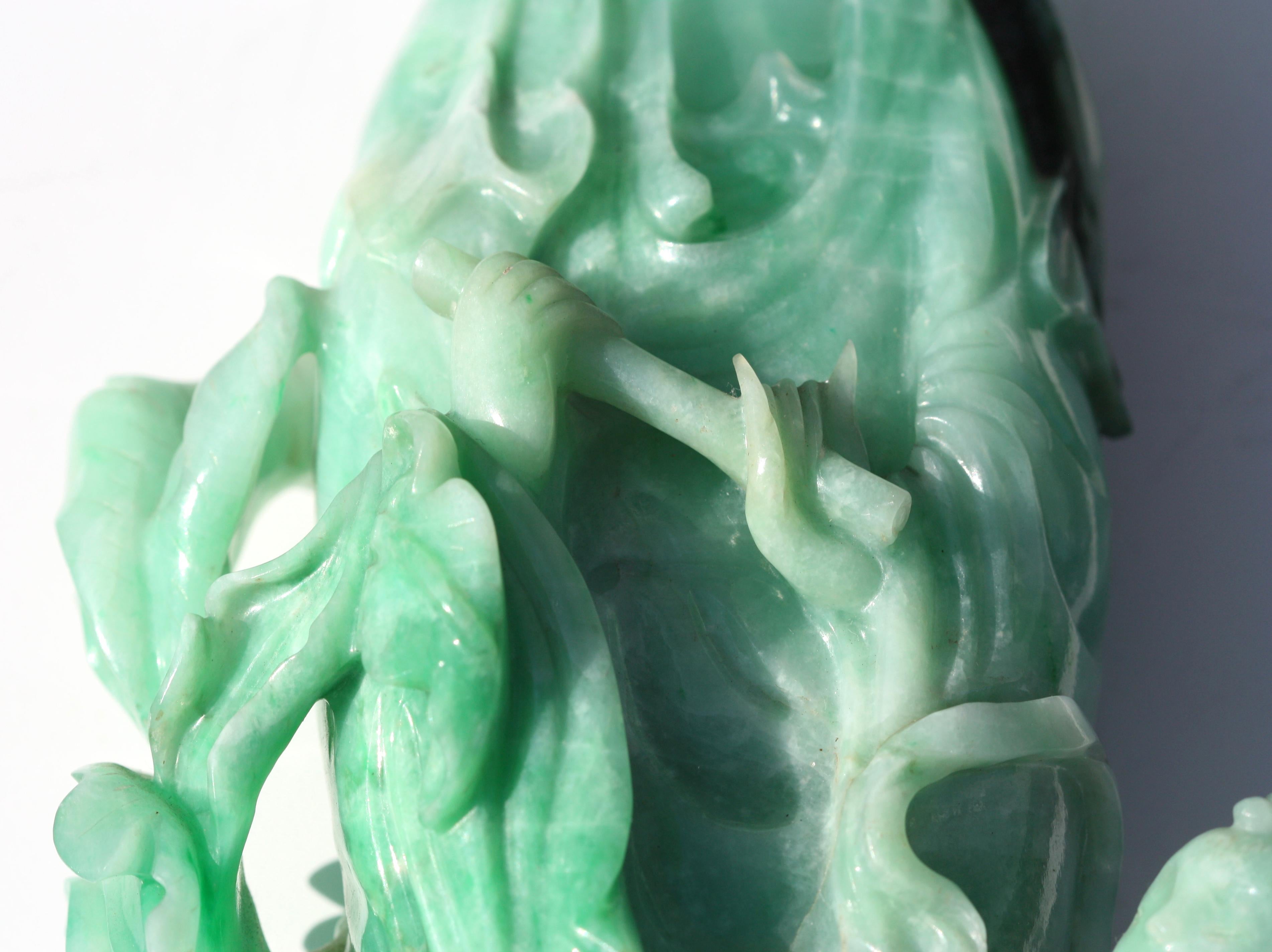 Fine Chinese Transparent Emerald and Pale Green Jadeite Quanyin For Sale 2