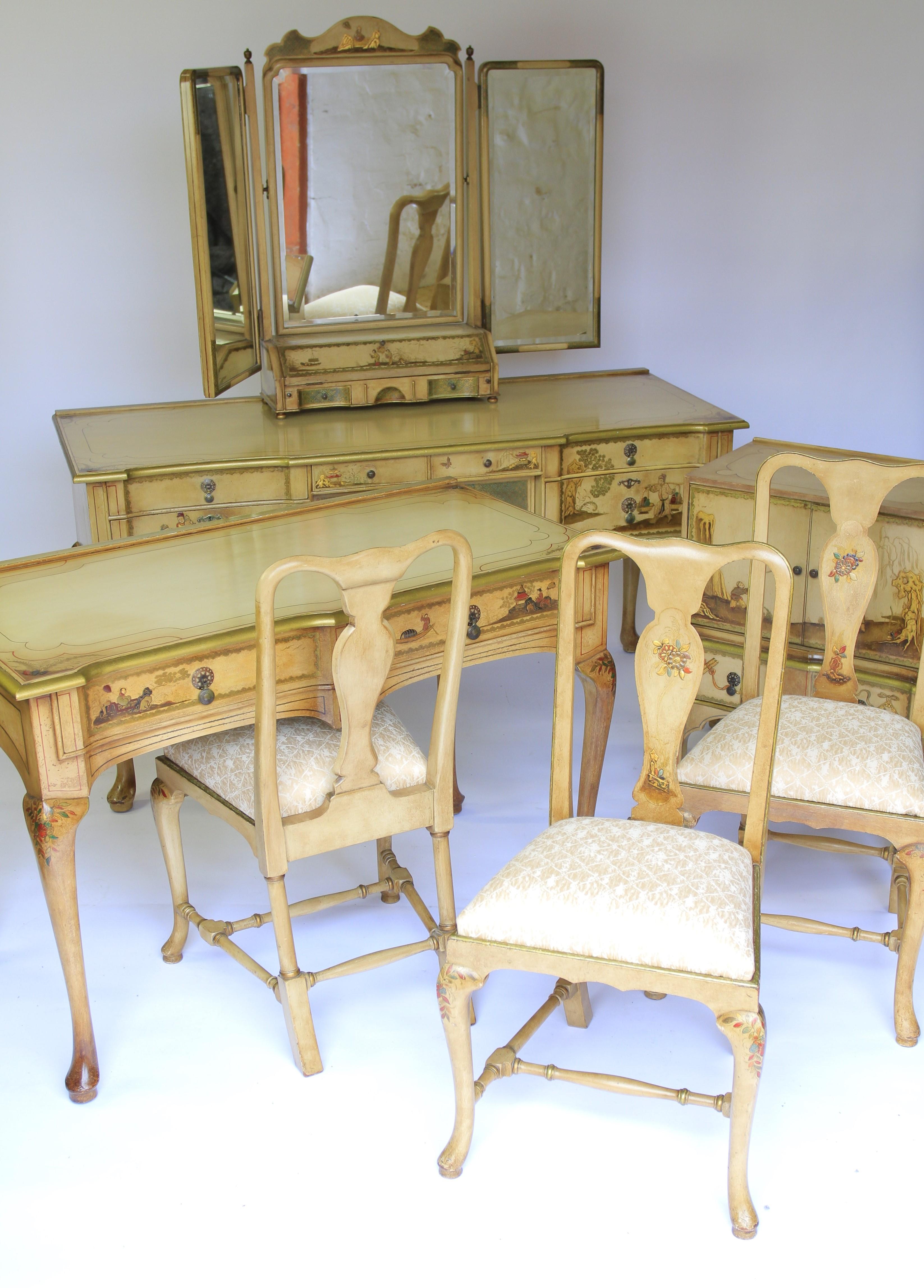 Fine Chinoiserie Decorated 8 piece Bedroom Suite circa 1900 For Sale 13