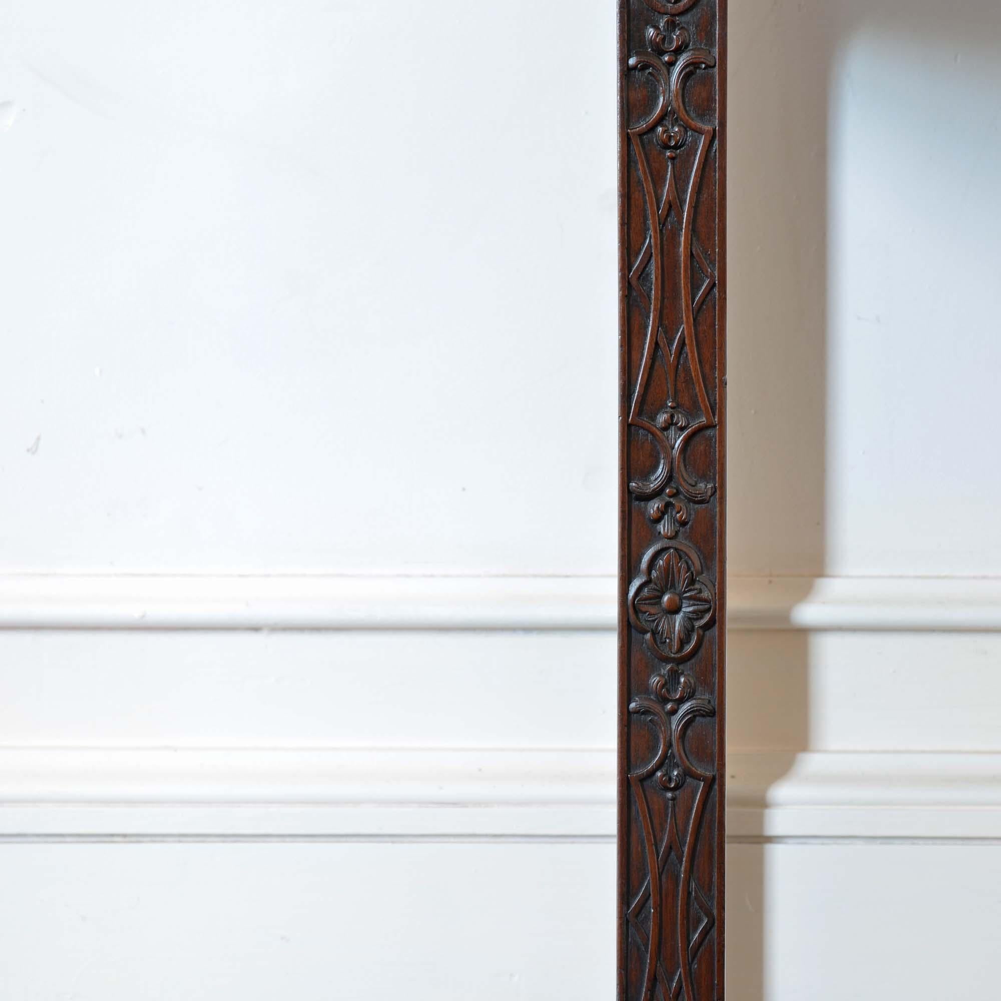 Table de service ou console en acajou de style Chippendale en vente 8
