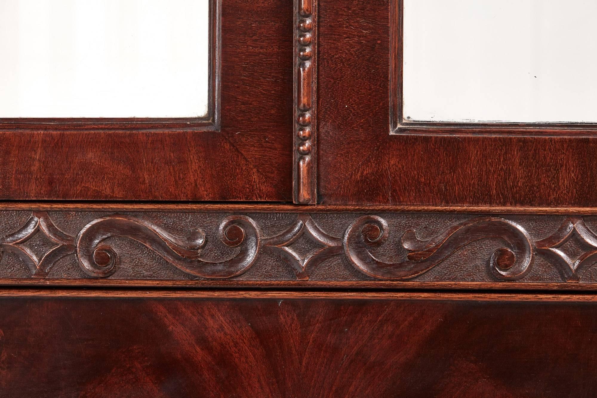 Early 20th Century Fine Chippendale Revival Carved Mahogany Breakfront Display Cabinet