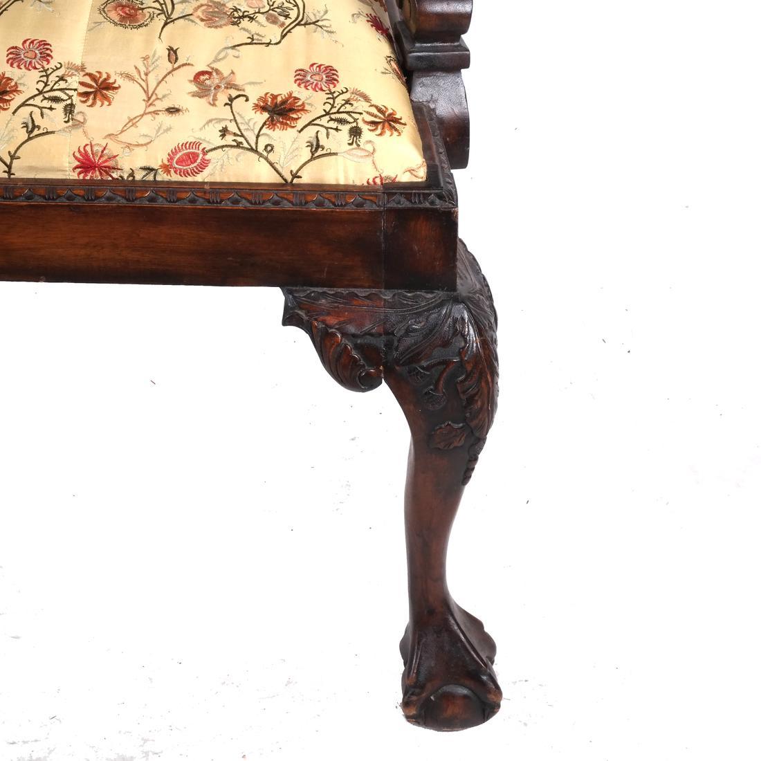 Fine Chippendale Style Carved Mahogany Triple Chair Back Settee, 19th Century In Good Condition For Sale In Bridgeport, CT