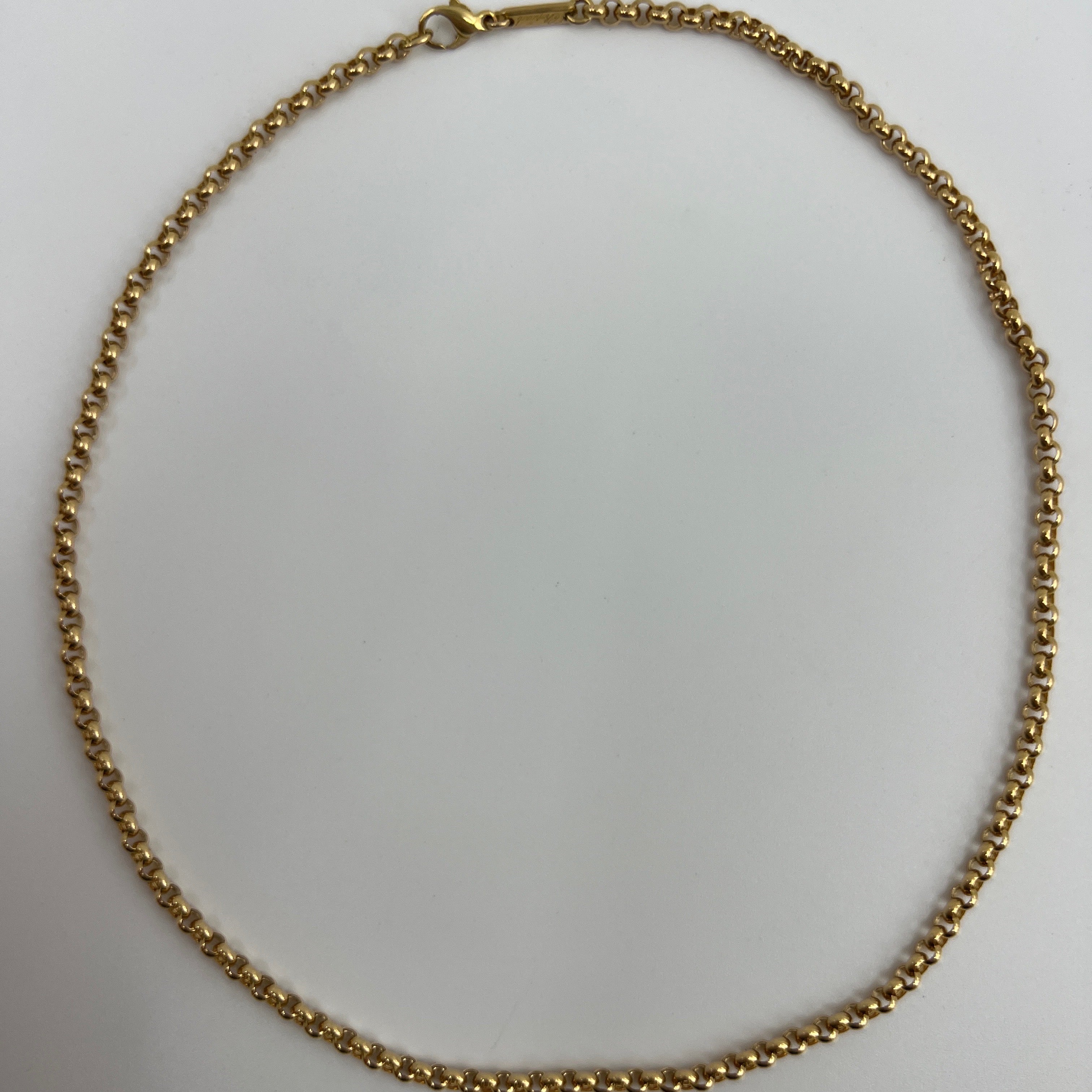 Chopard 18k Yellow Gold Belcher Pendant Necklace Chain.

Beautiful 16 inch/40cm belcher chain by chopard. 
Stunning stand-alone chain or would look great with a larger pendant.

The piece is signed Chopard, 750 (18k). with serial number. 

Chain