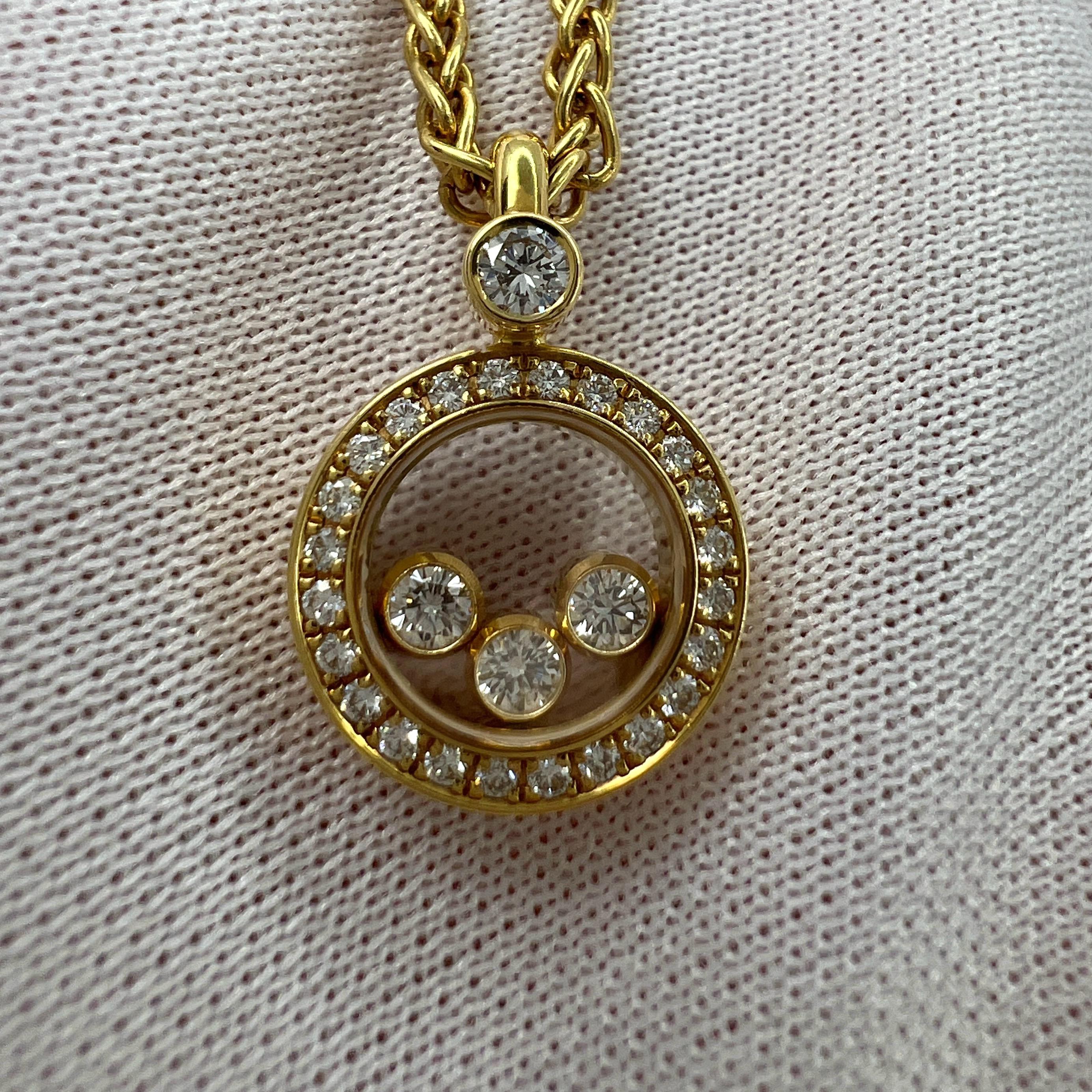 Taille ronde Chopard, collier pendentif Happy Diamonds rond halo en or jaune 18 carats avec boîte