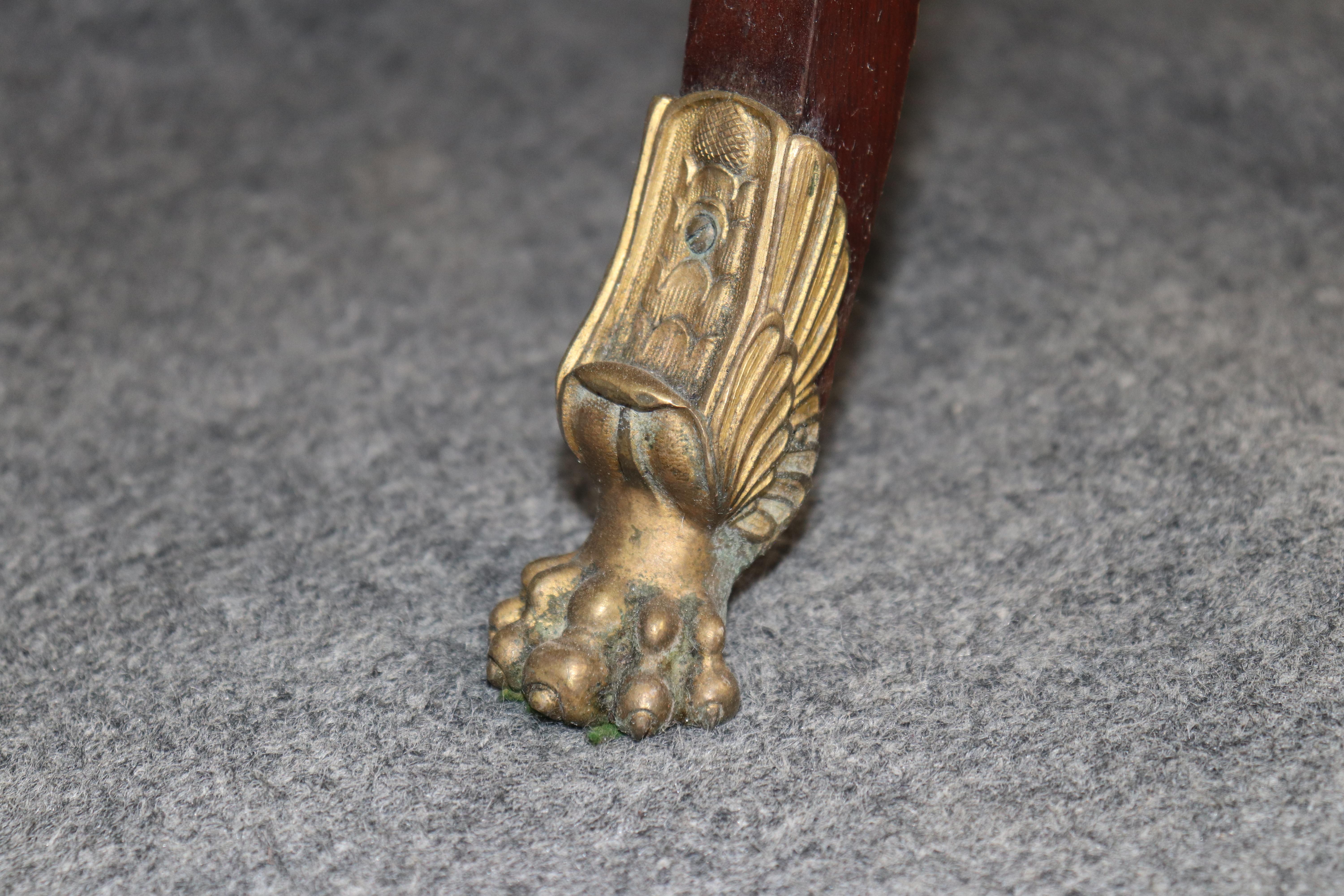 Early 20th Century Fine Circular French Mahogany Bronze Mounted Louis XV Style Vitrine Table For Sale