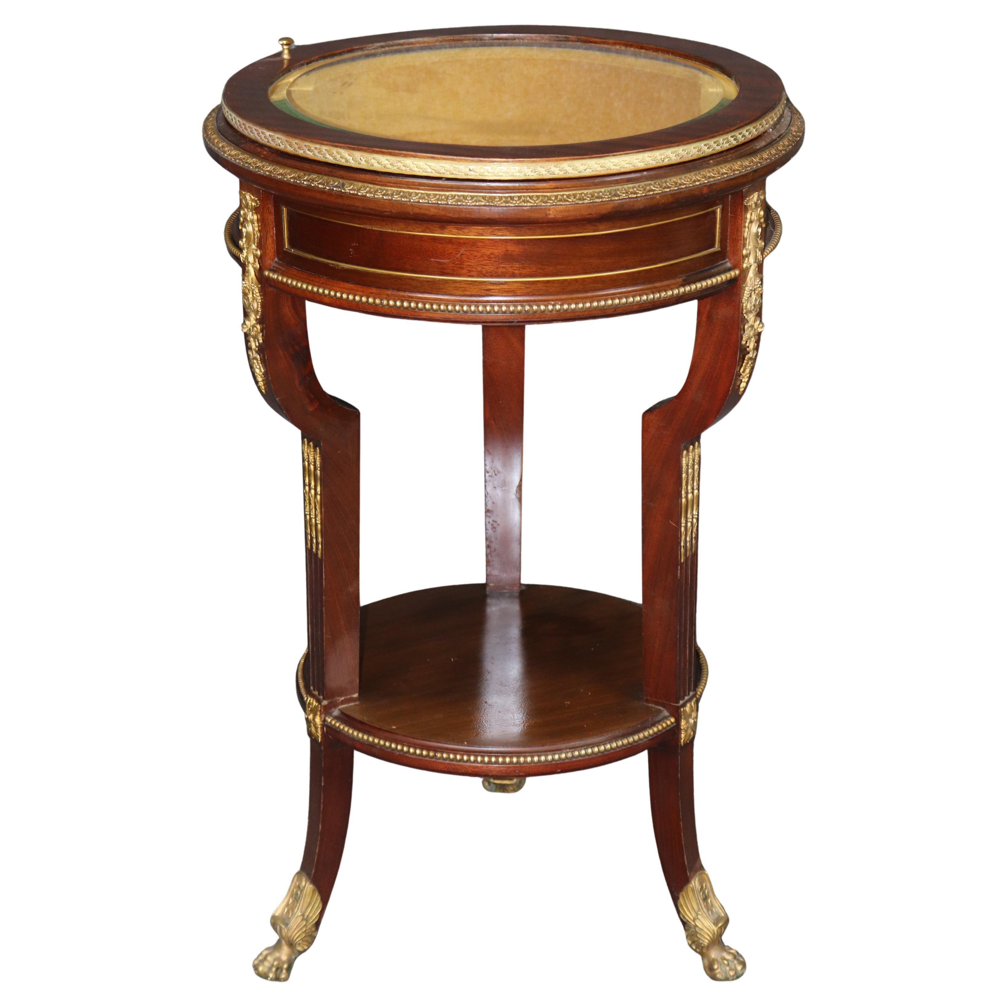 Fine Circular French Mahogany Bronze Mounted Louis XV Style Vitrine Table For Sale