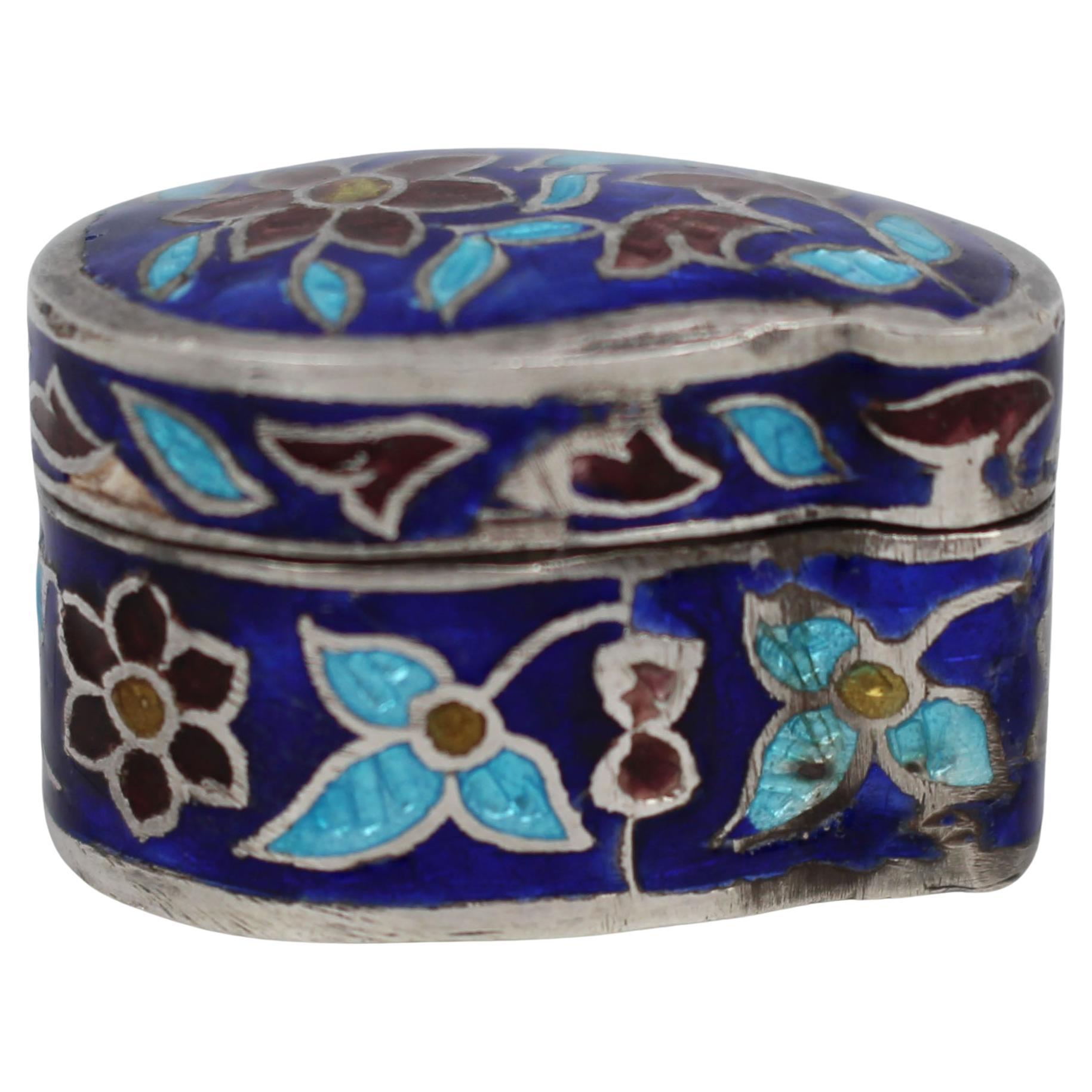 Cloisonné fin  Boîte à pilules en émail et argent