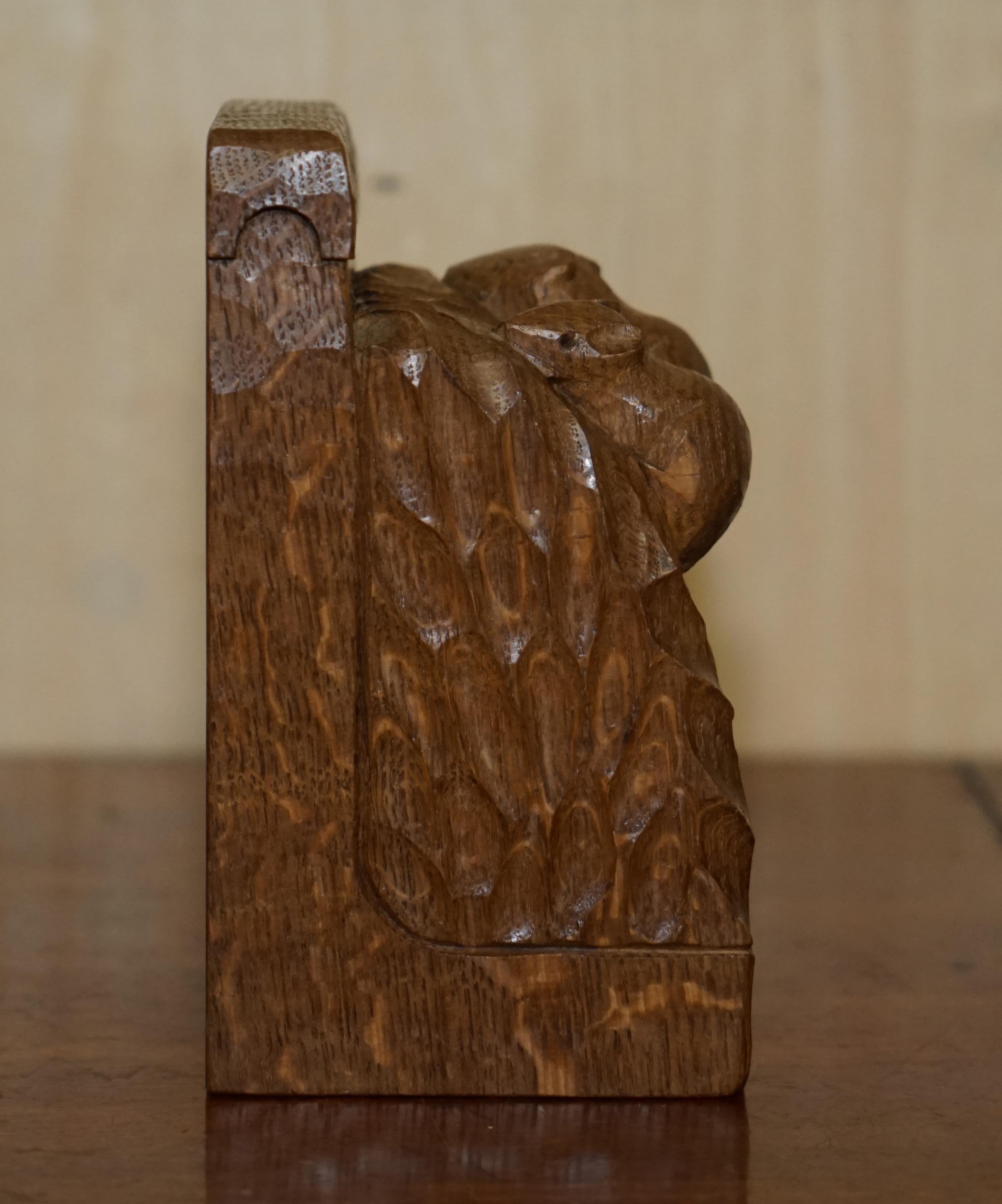 Fine Collectable Vintage Pair of Robert Mouseman Thompson Three Mice Bookends 9