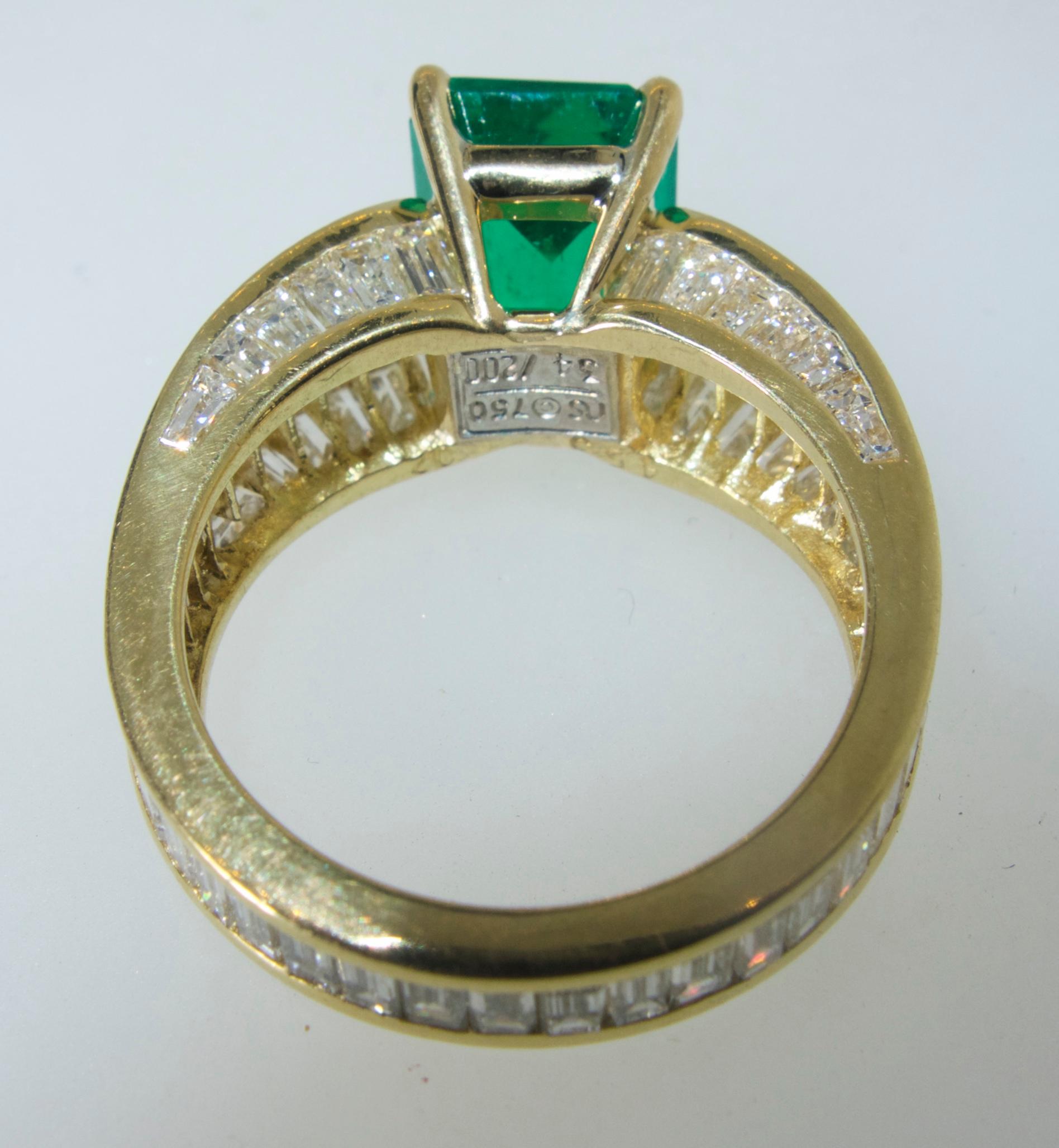 AGL Certified Fine Colombian Emerald and Diamond Ring by Pierre/Famille 1